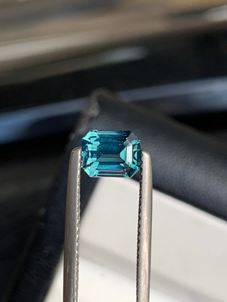 Saphir bleu sarcelle • 1,52ct Bonnot Paris