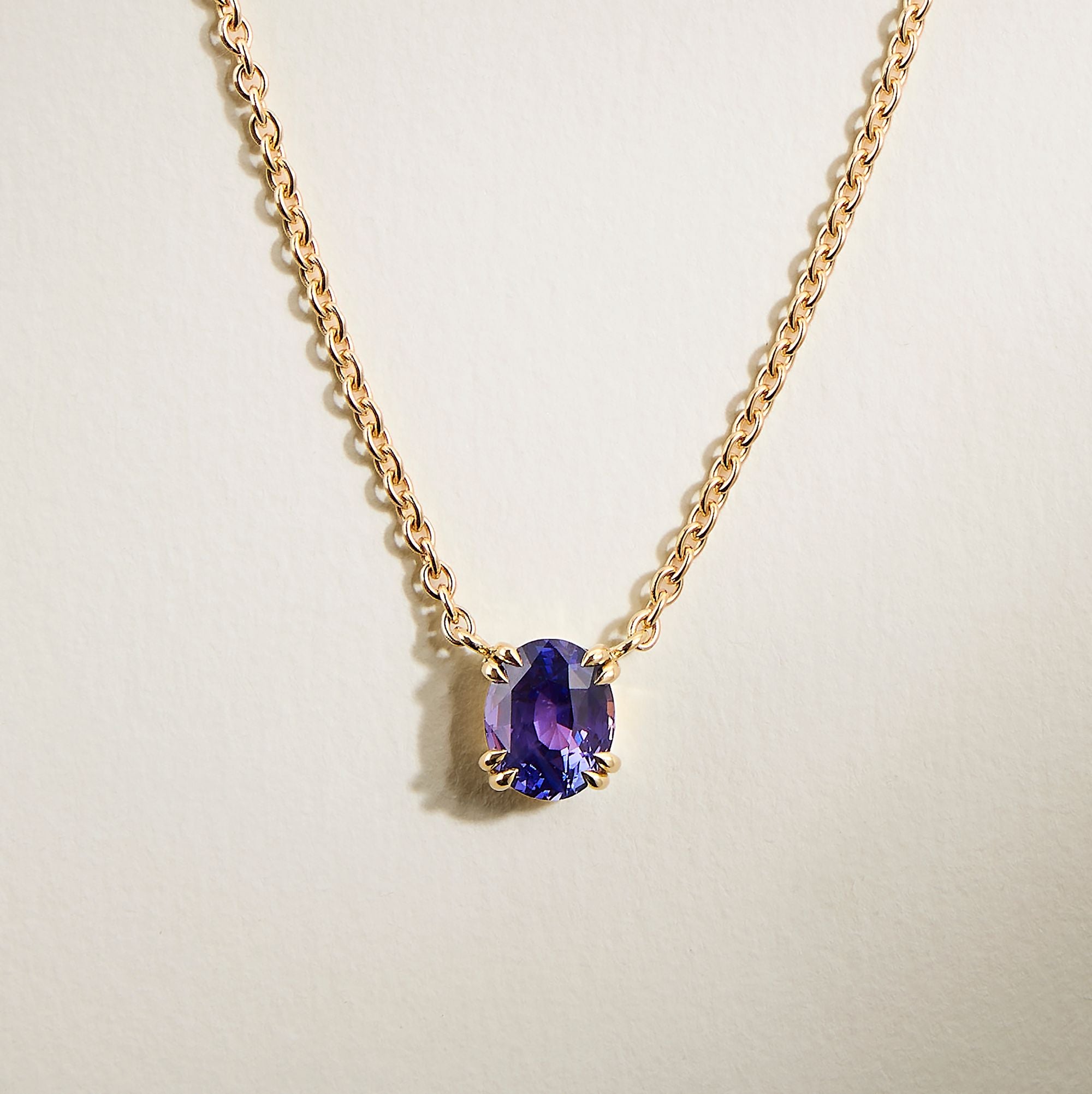 La valeur et la qualité d'un Saphir Violet