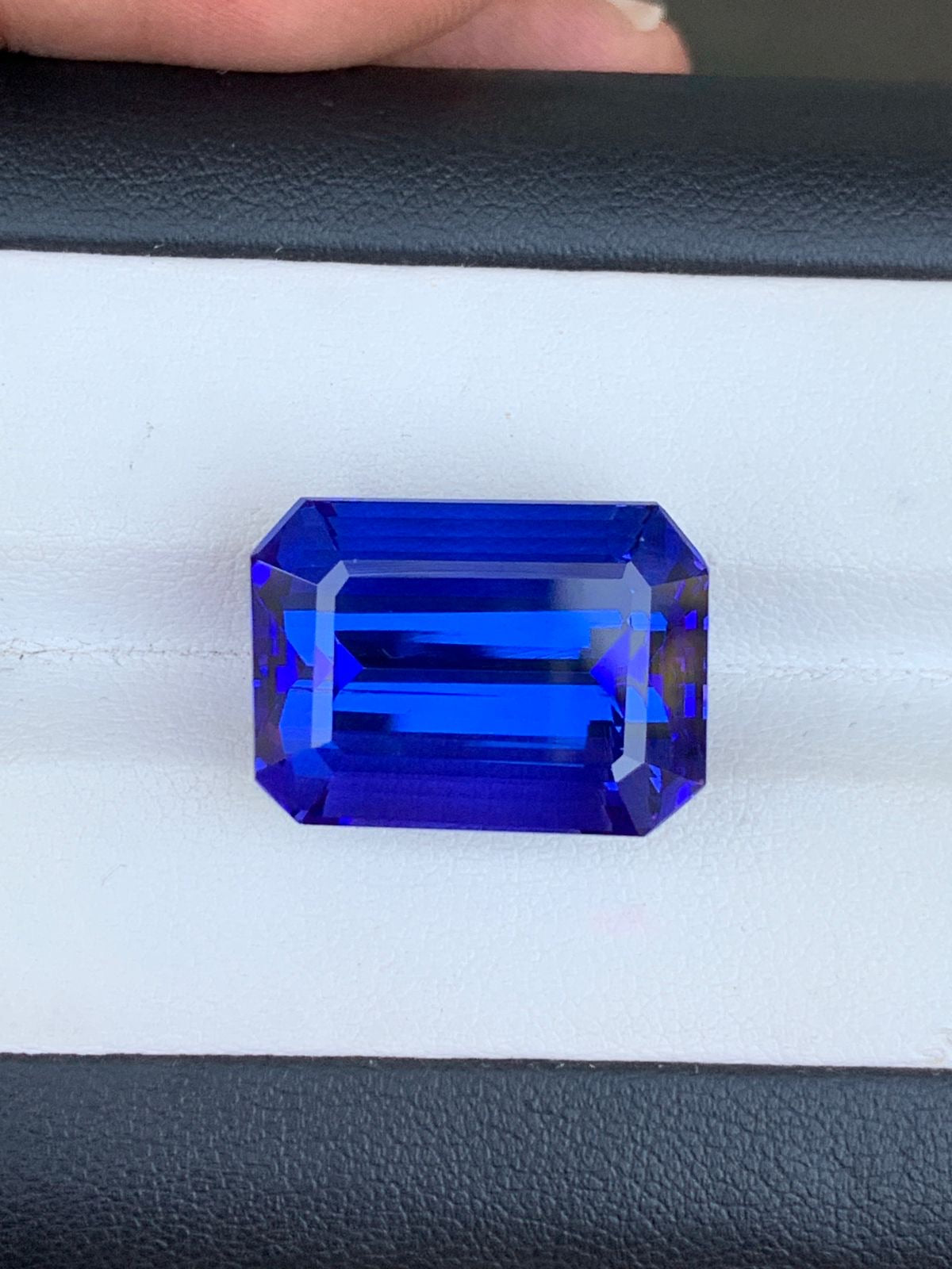 Caractéristiques de la Tanzanite