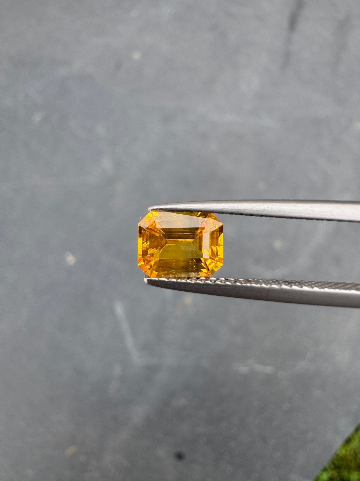 Live064 - Saphir 1,58ct H