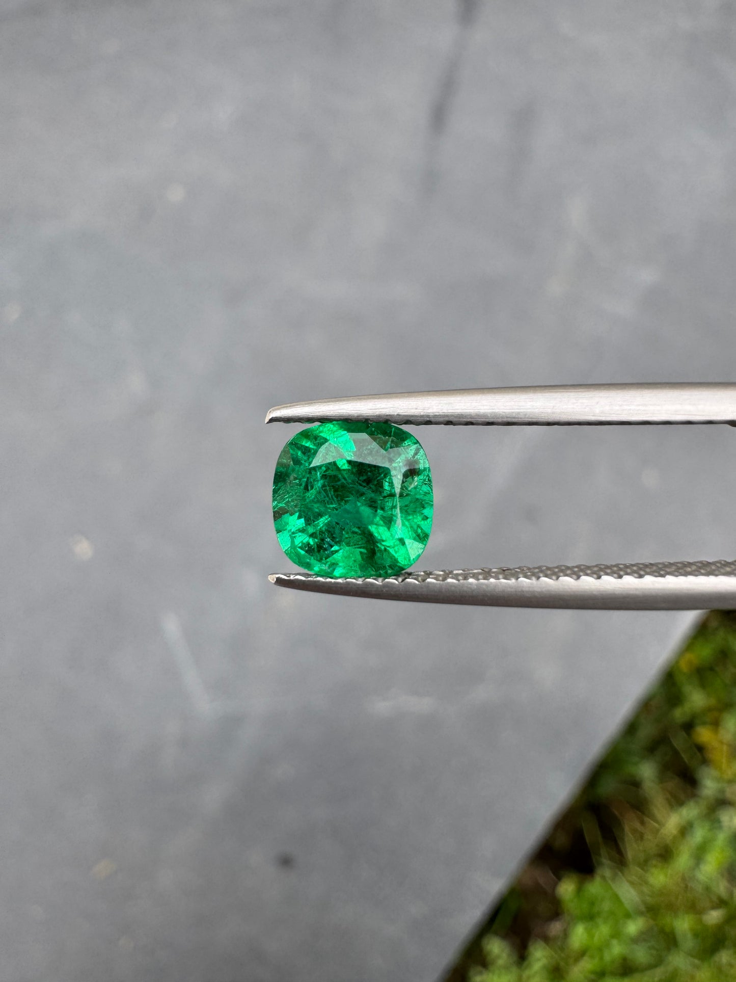 Live076 - Emeraude 1,28ct