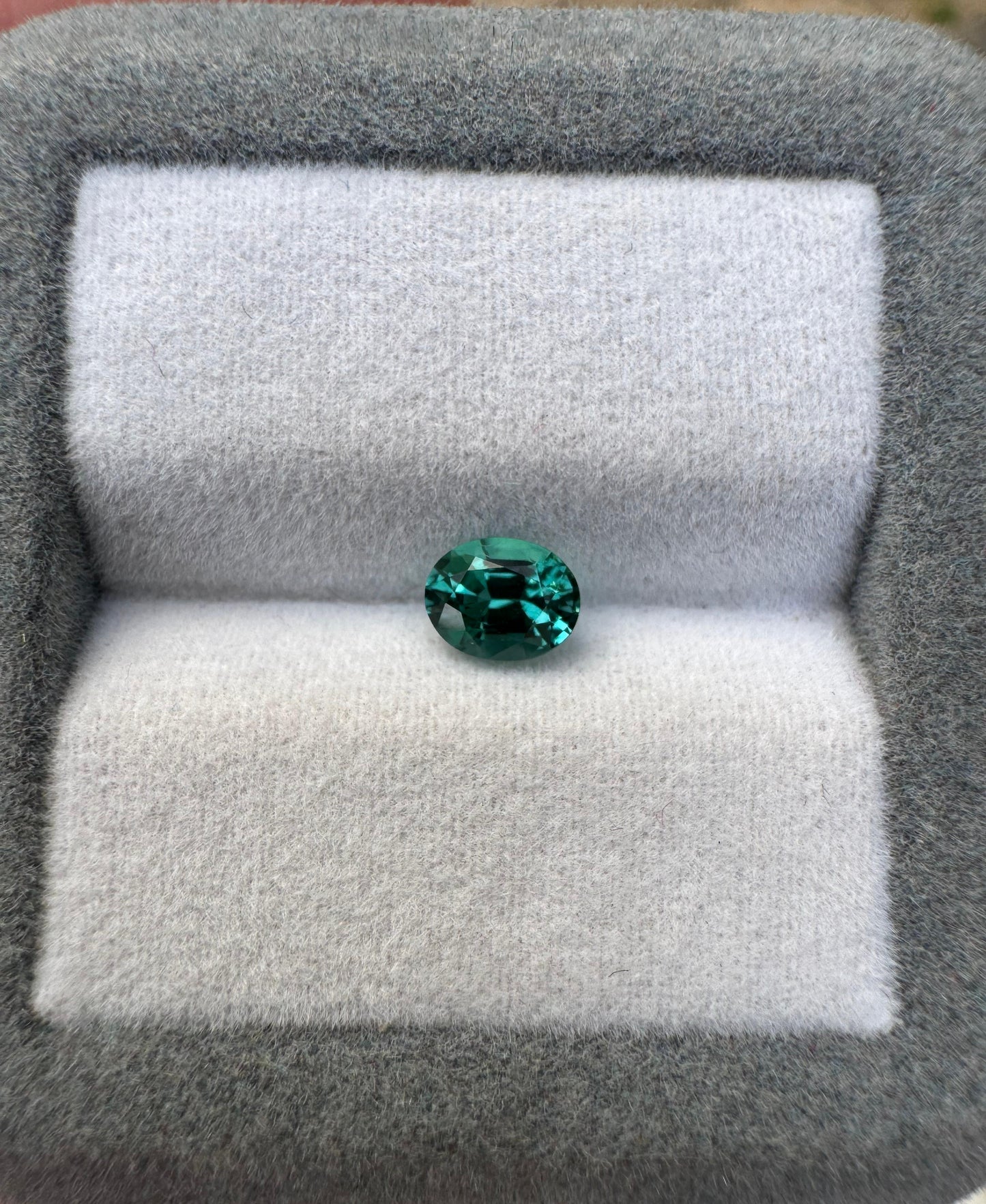 Tourmaline oval 0,69 ct