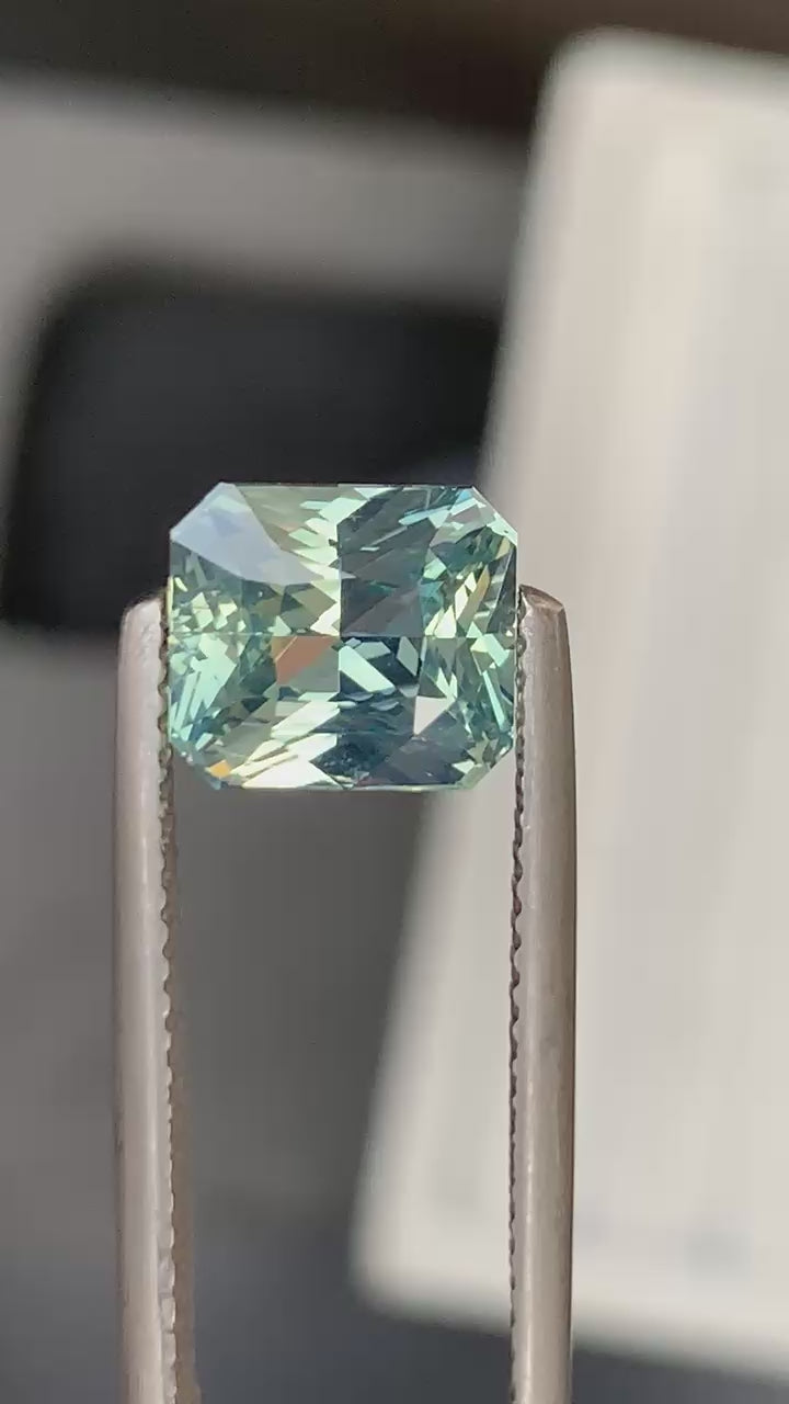 saphir-vert-radiant-3-55ct-video-1