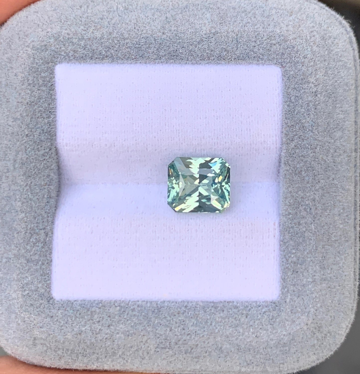 saphir-vert-radiant-3-55ct-photo-2