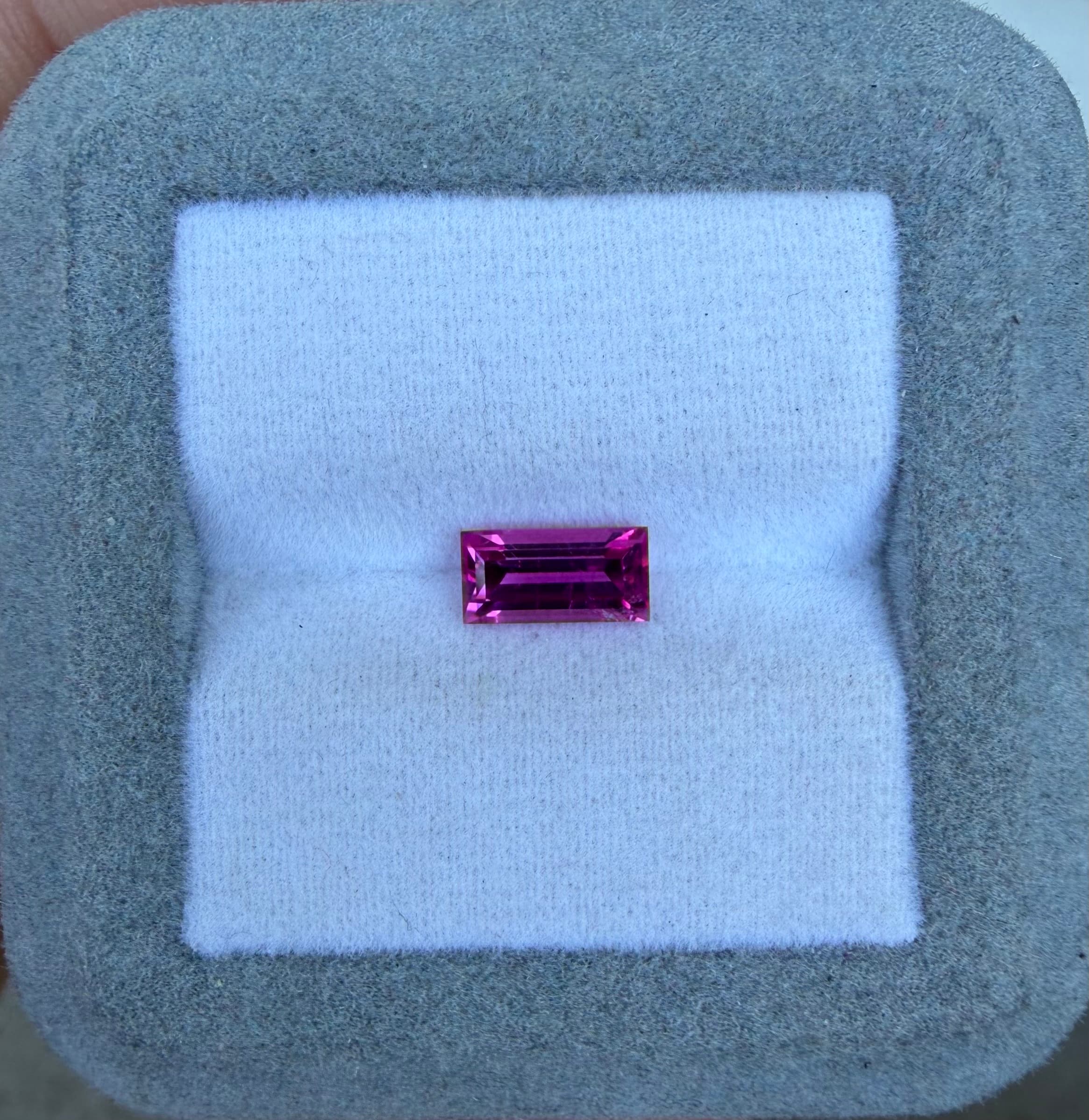 exemple — tourmaline rose 1,04 ct