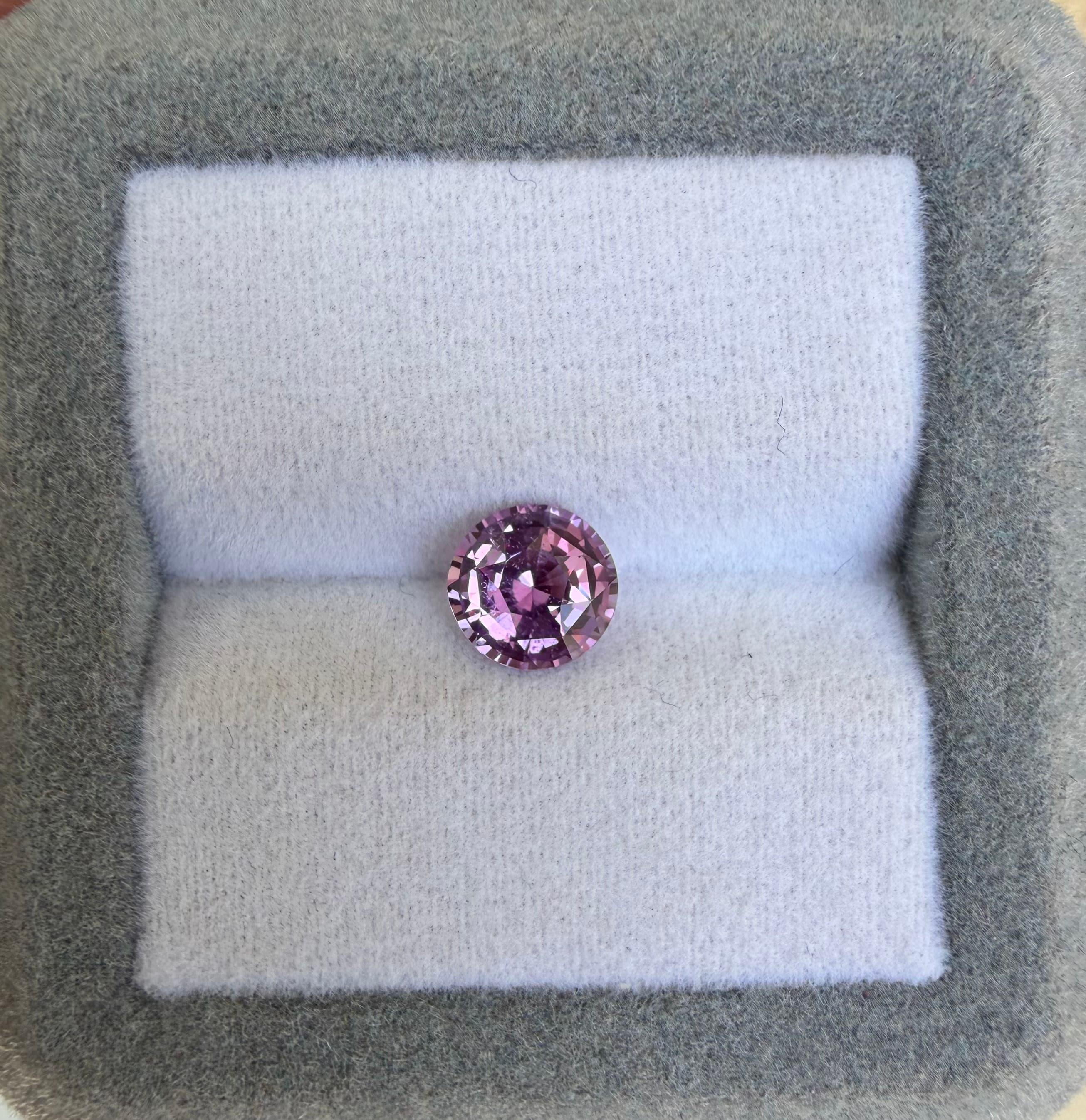 étude — violet rond 1,38 ct