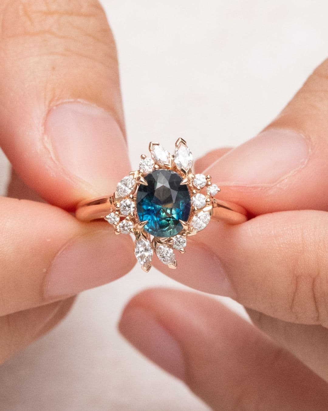 Bague de naissance avec Saphir Teal