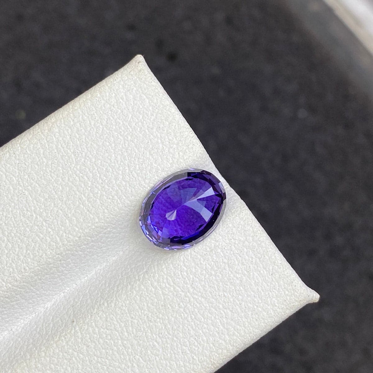 紫色蓝宝石椭圆形 3.50克拉