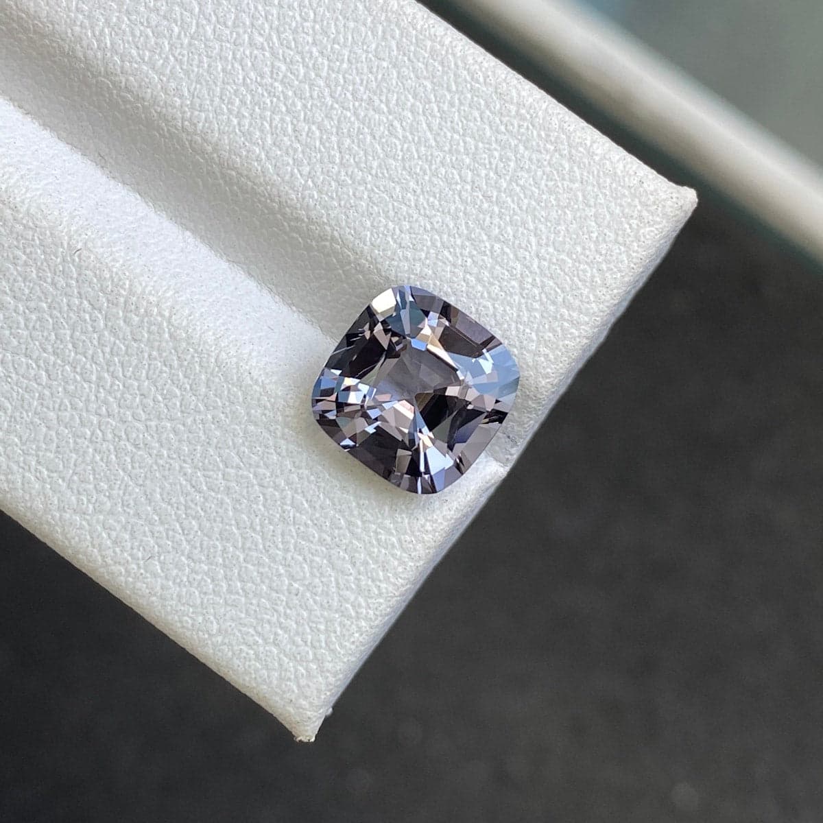 Spinelle Coussin de 3,31ct