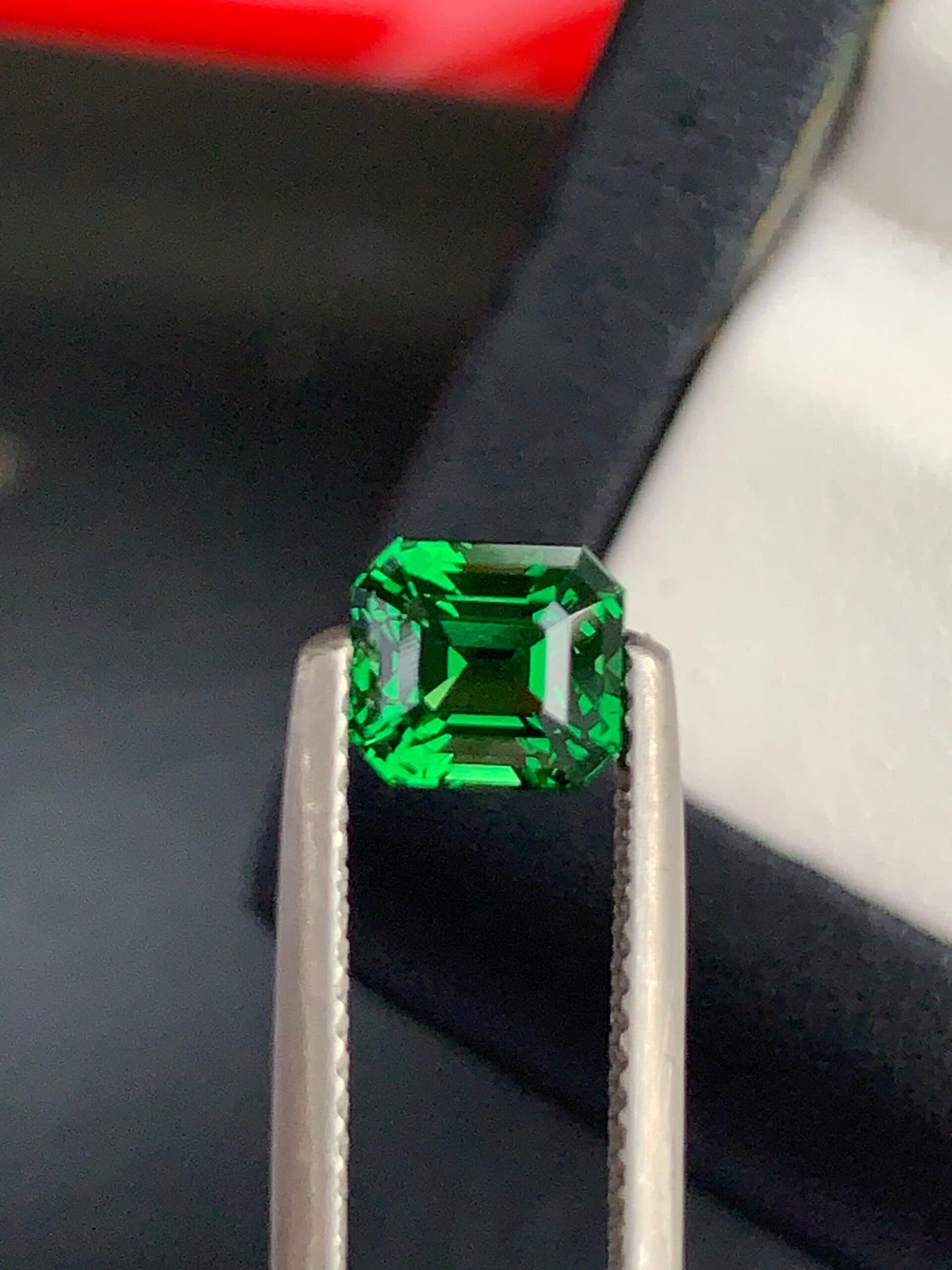Rectangle Garnet of 1.57ct