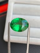 Tsavorit Oval 7,55 ct