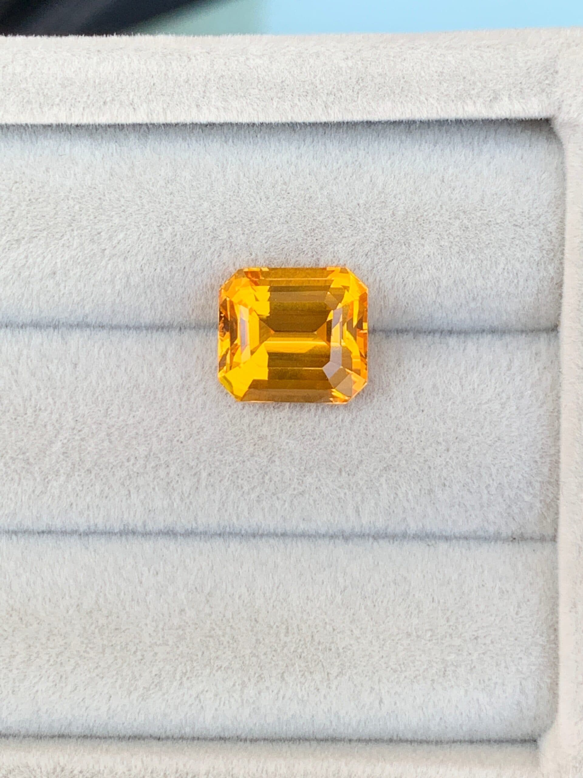 Zafiro Amarillo Rectángulo de 5ct