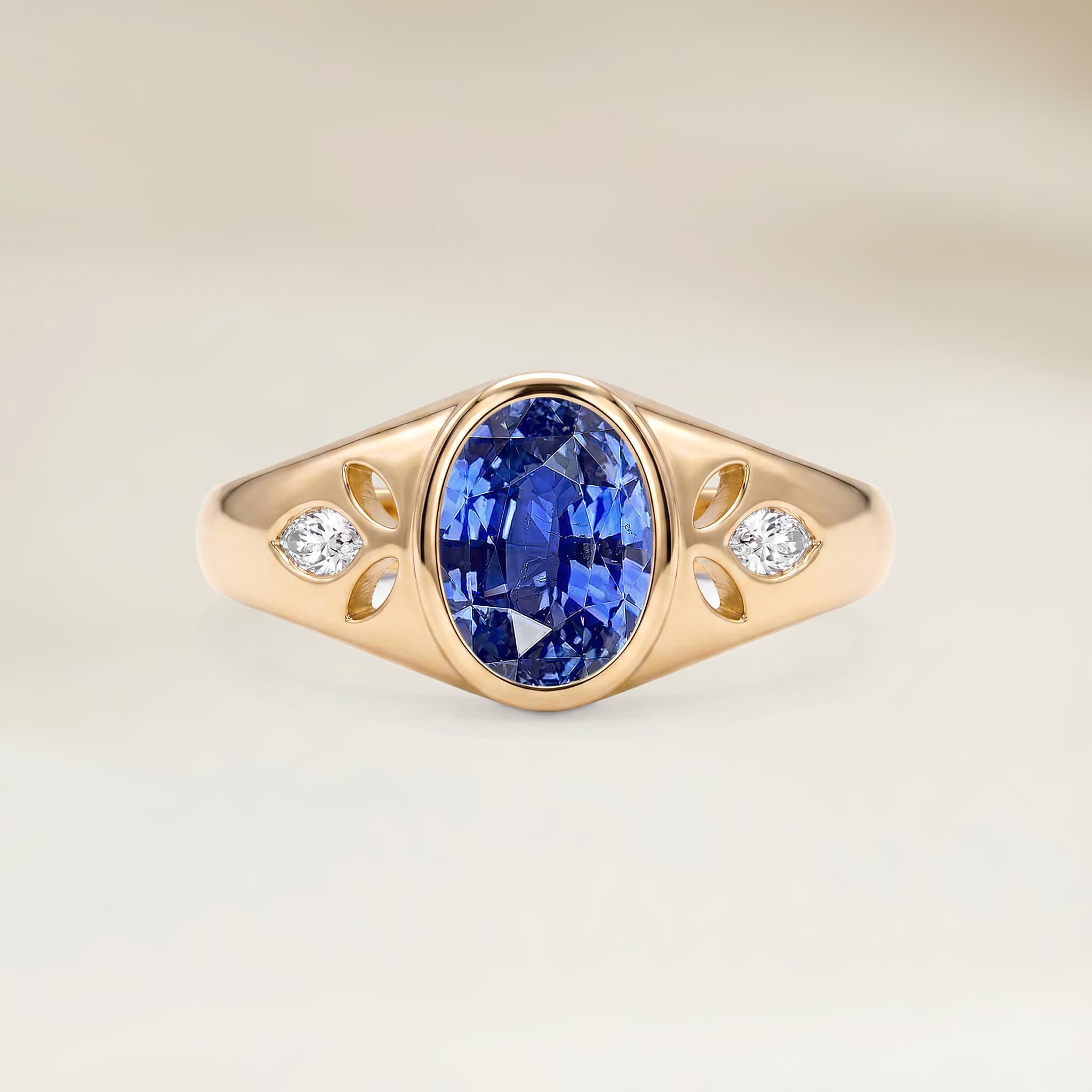 Bague Moderne Saphir Bleu Ovale de 2,14ct — Or Jaune 18k - vue principale