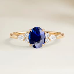 Ring mit Schulterbesatz, Blauer Saphir Oval 1,26 ct