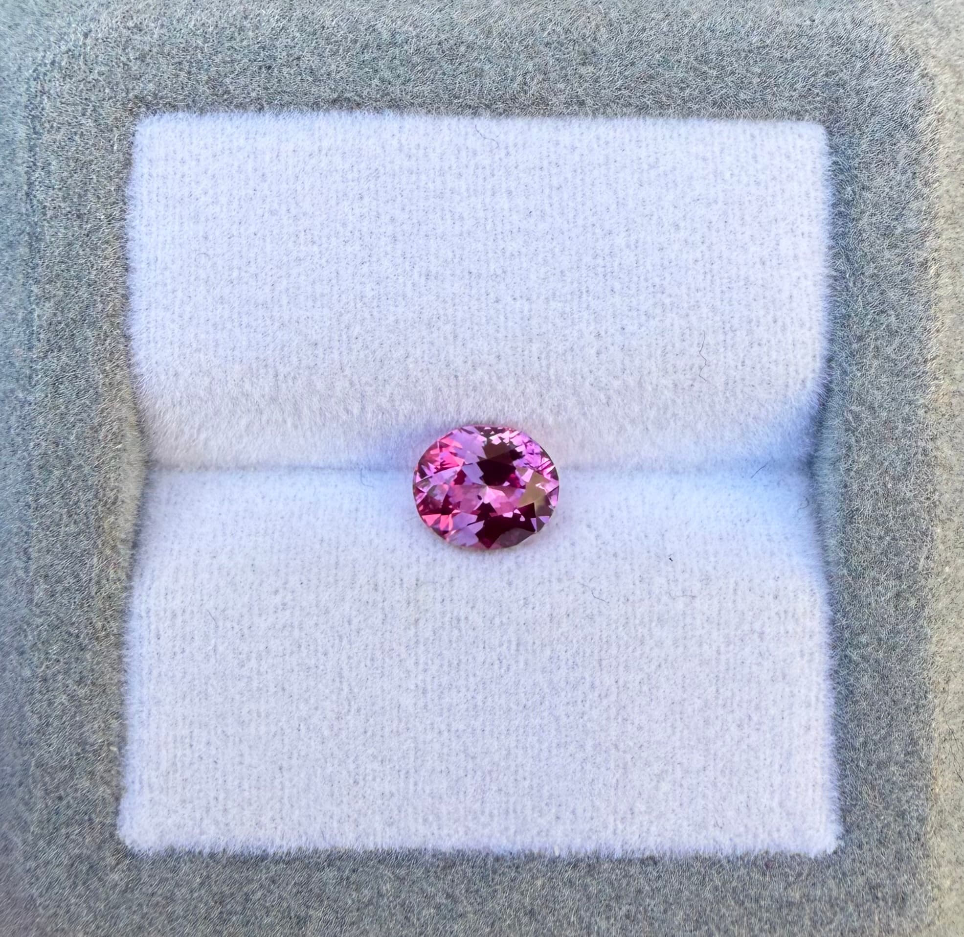 Zafiro Rosa Oval de 1,17ct