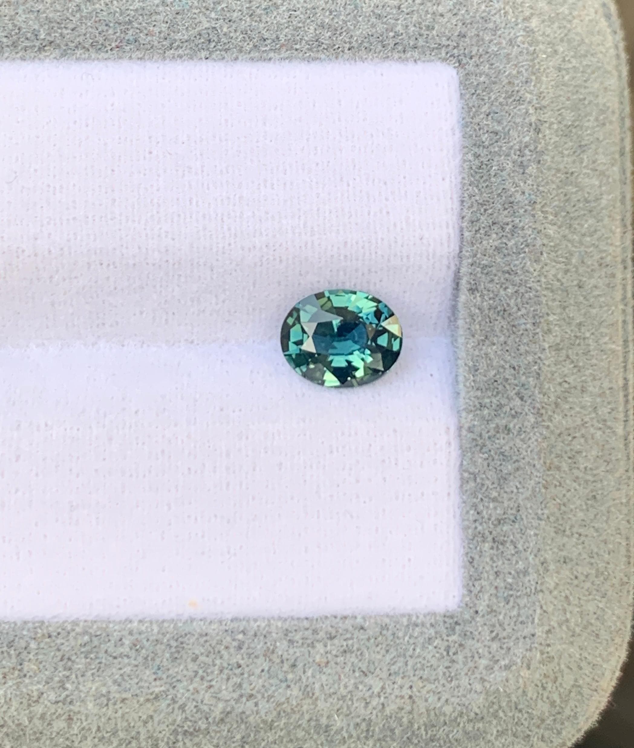 Teal-Saphir Oval 1,21 ct