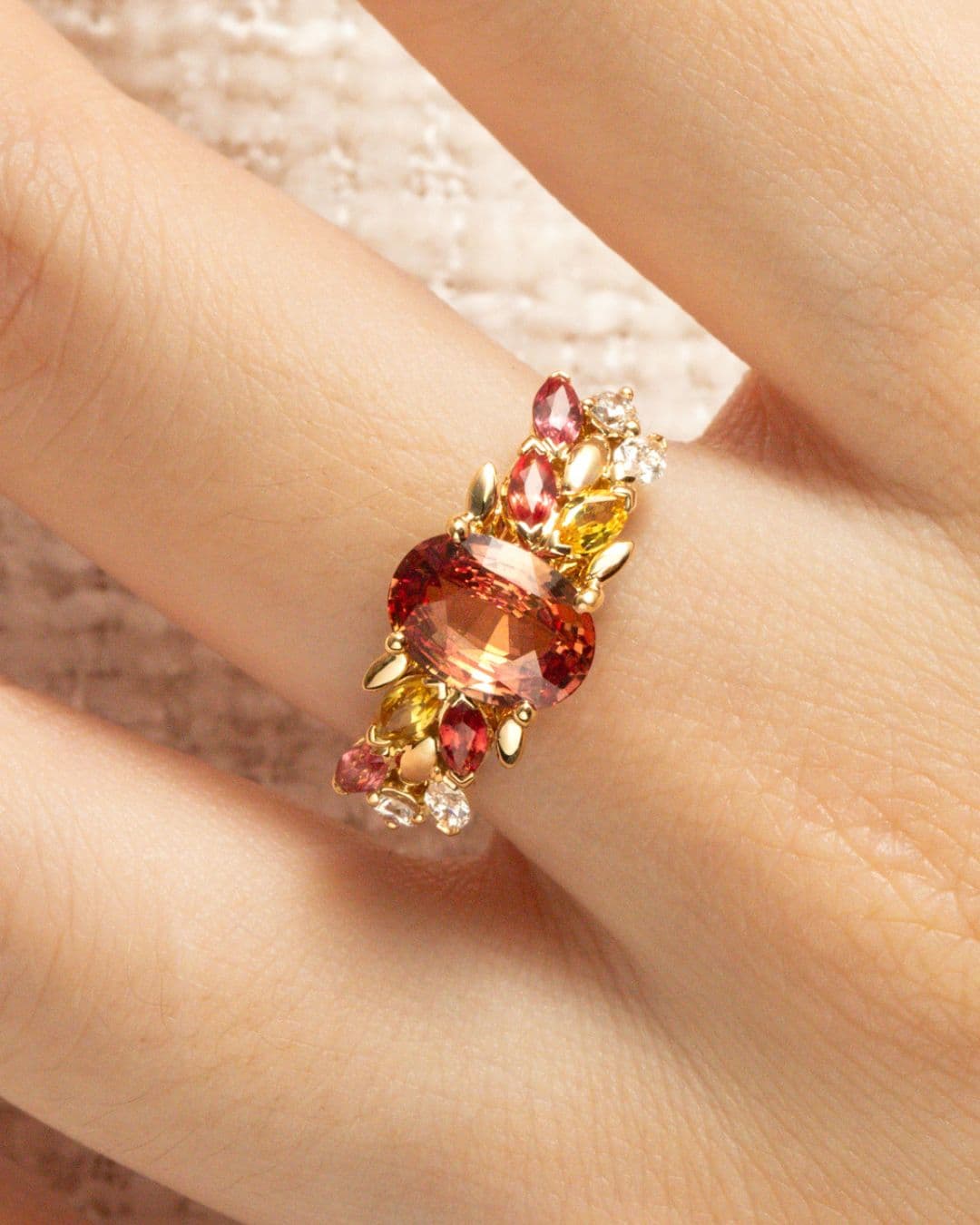 Bague de fiançailles avec Saphir Padparadscha