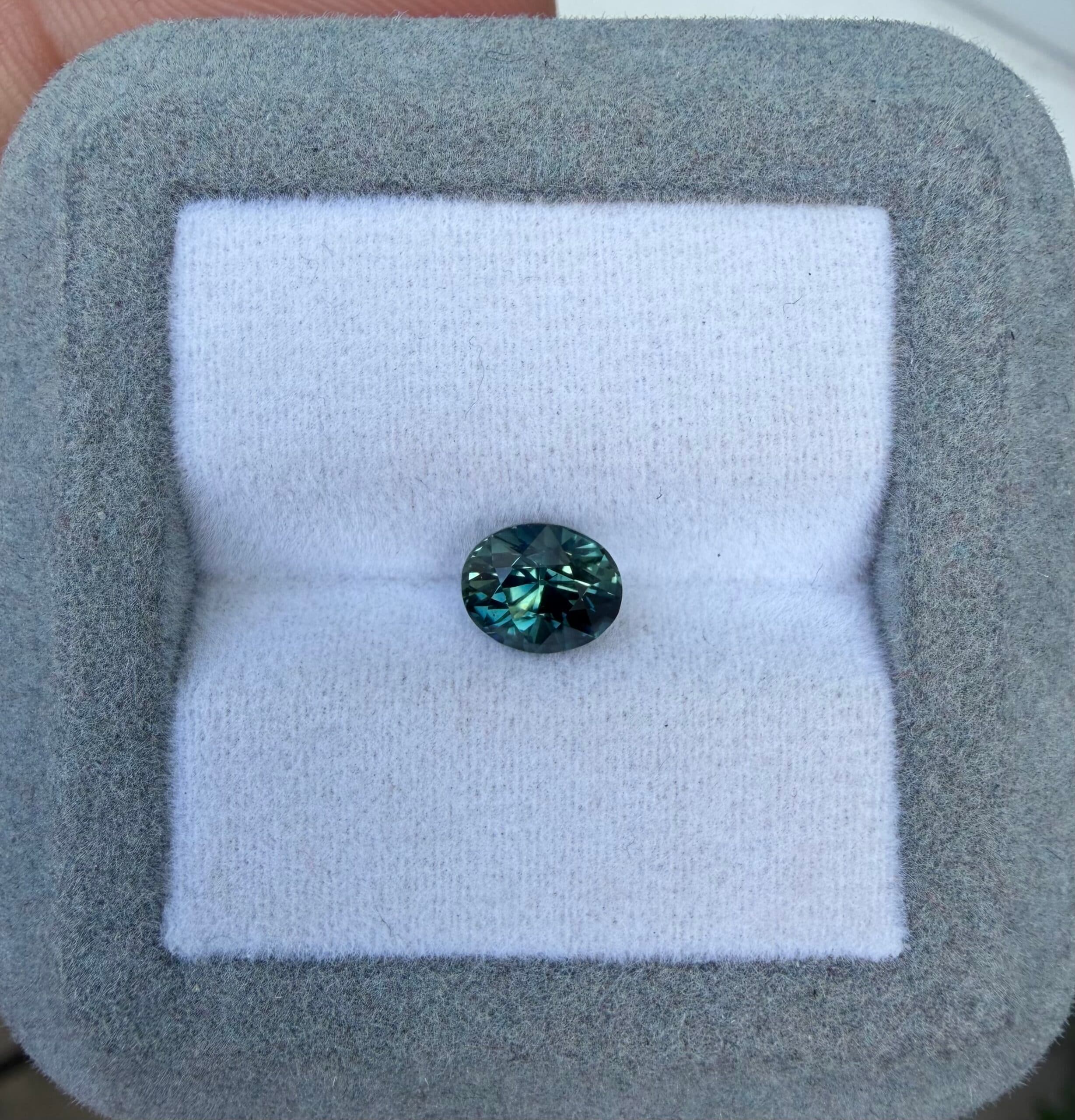 Zafiro Teal Oval de 1,61ct