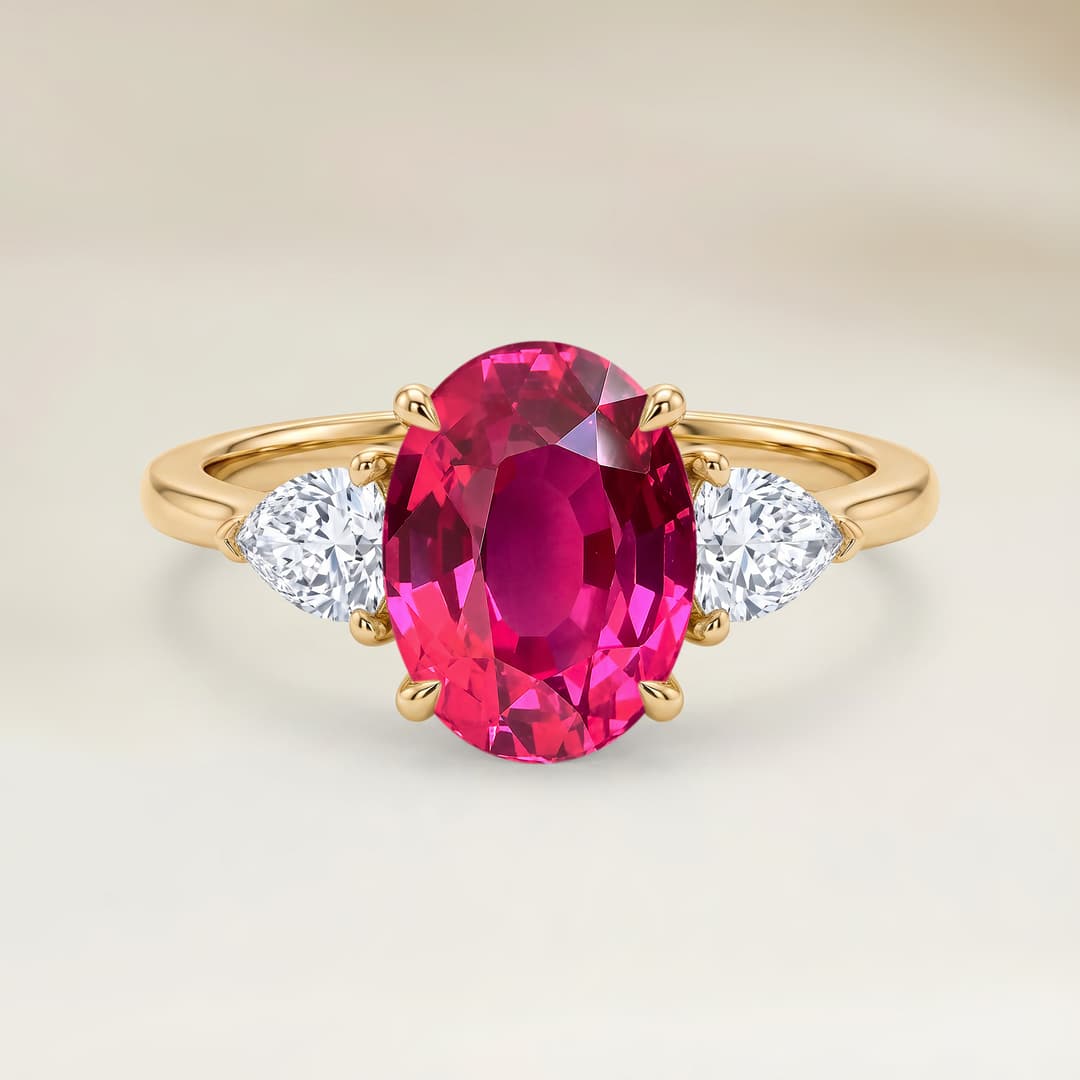 Anello Spalleggiato Spinello Rosa Ovale da 2,63ct