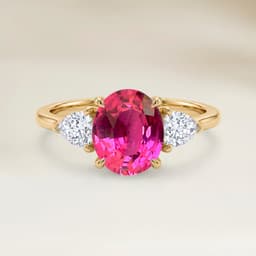 Ring Schulter-Set Rosaspinell Oval 1,78 ct