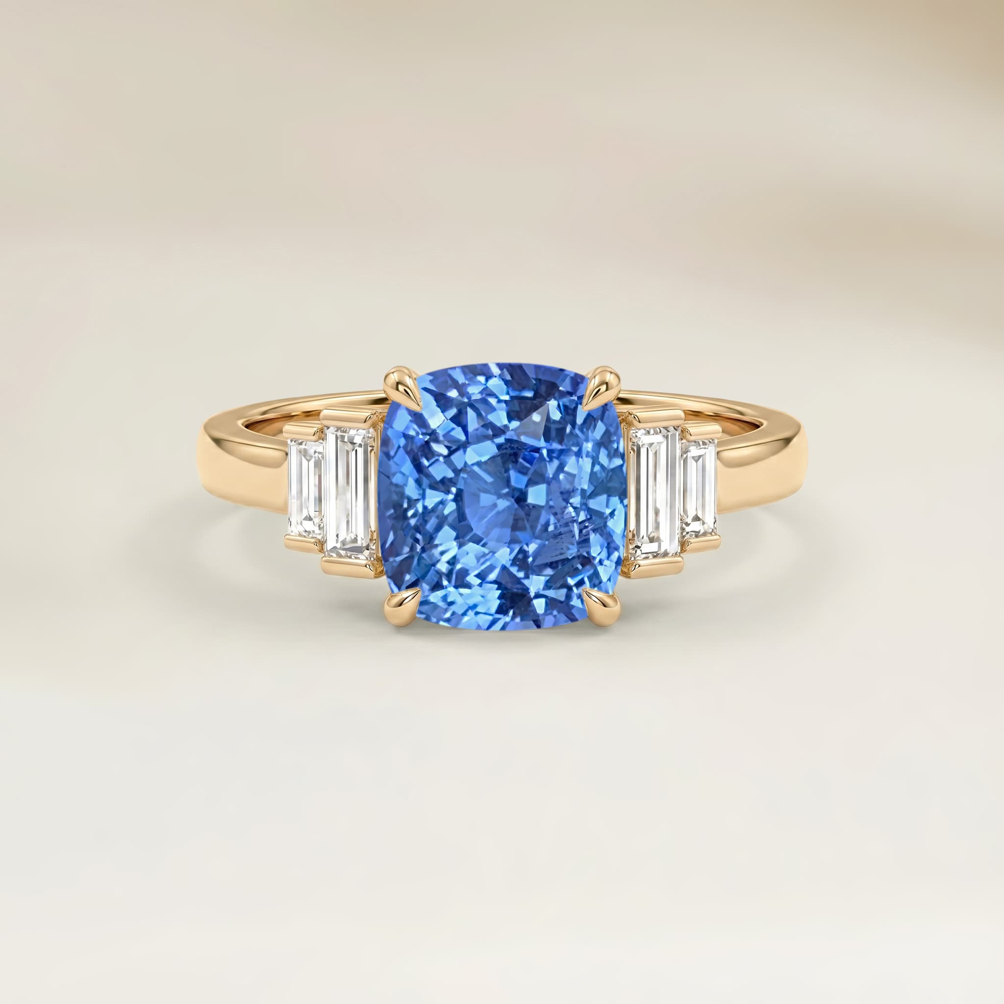 Bague Art Deco Saphir Bleu Coussin de 2,71ct — Or Jaune 18k - vue principale