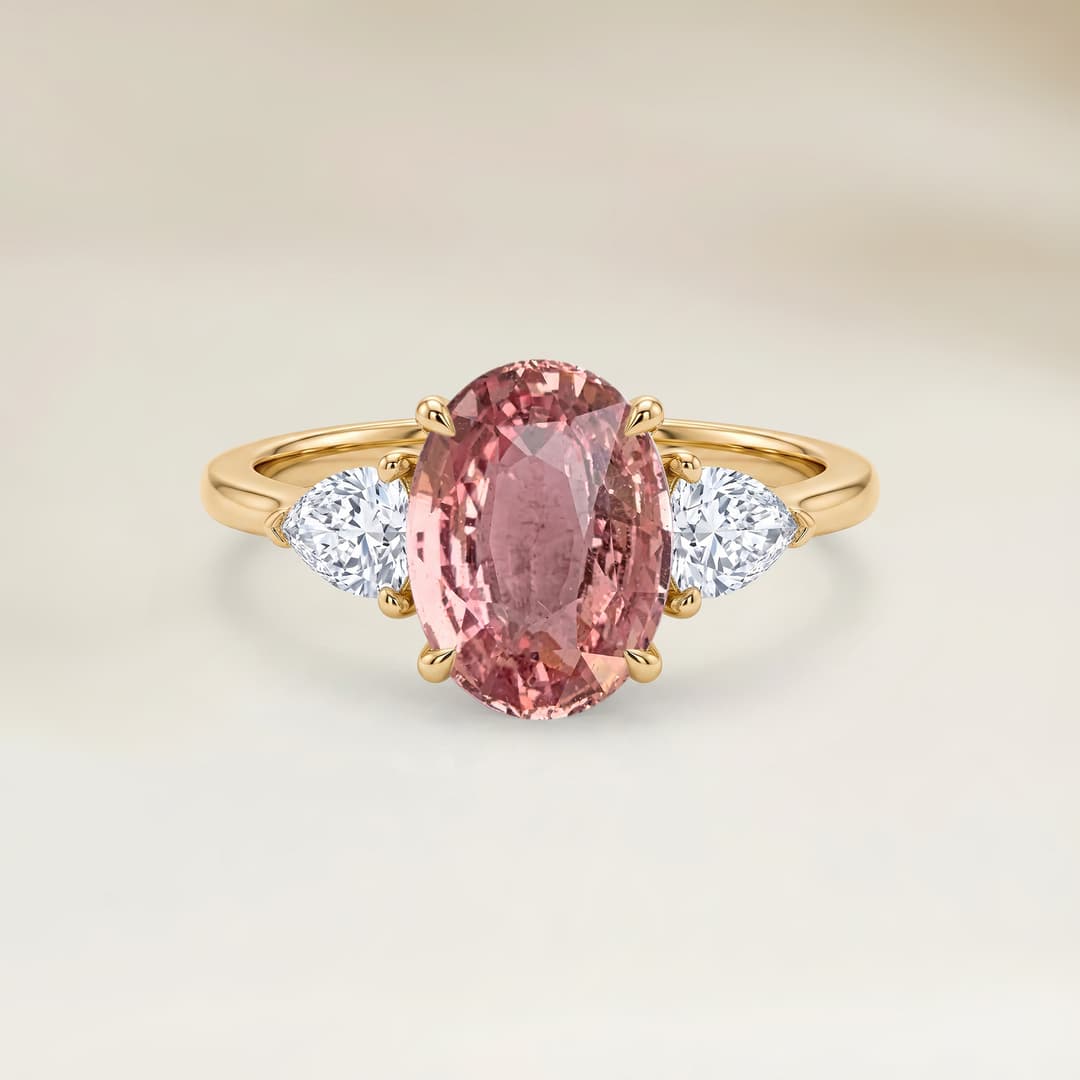 Bague Epaulé Saphir Padparadscha Ovale de 2,02ct