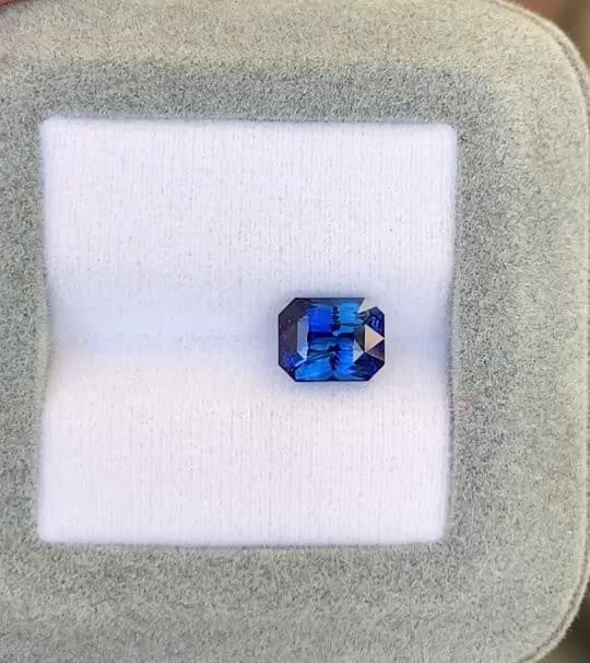 Zaffiro Blu Radiant da 2,55ct