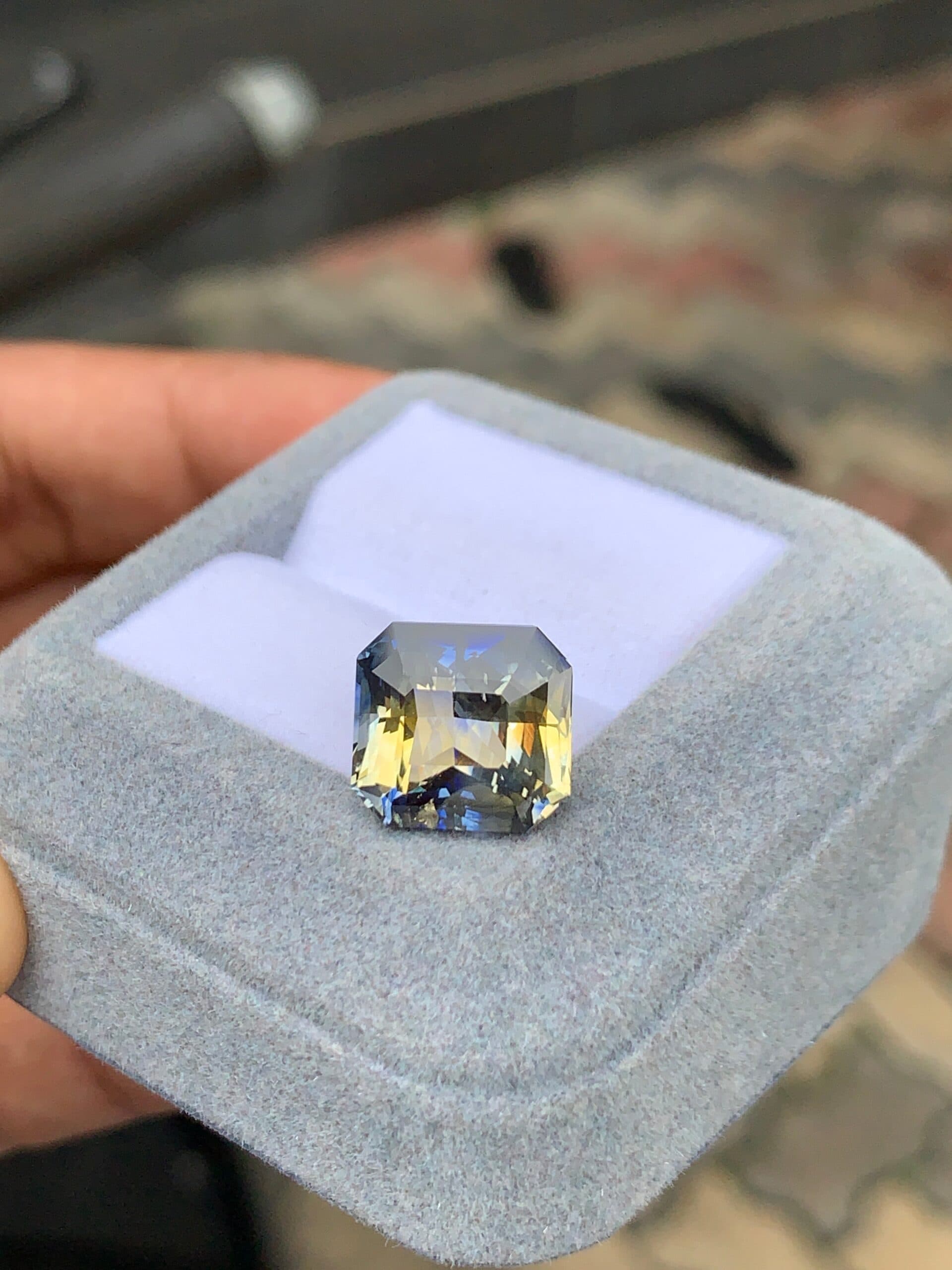 Bi-Color Sapphire Rectangle 10ct