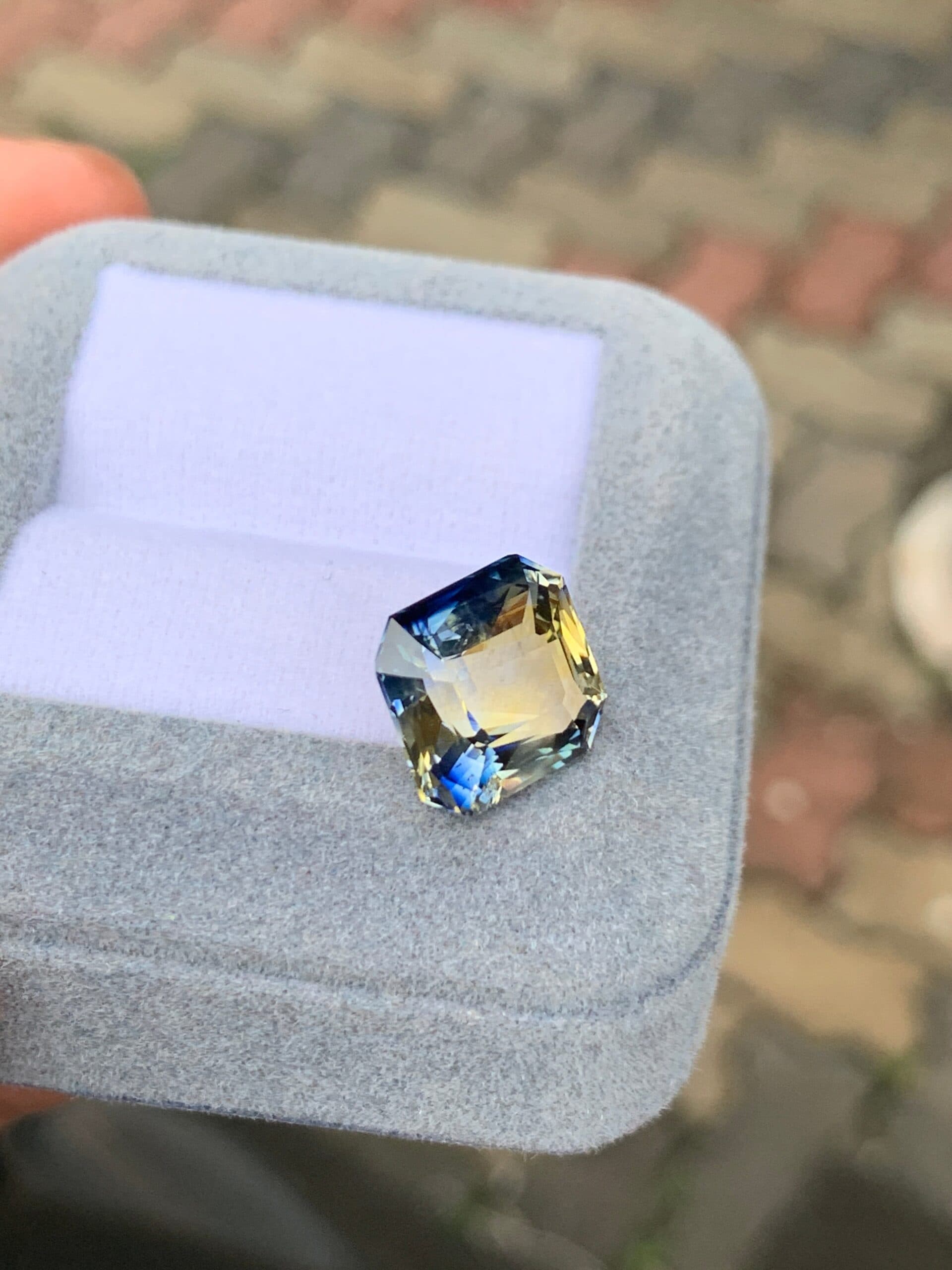 Bi-Color Sapphire Rectangle 10ct