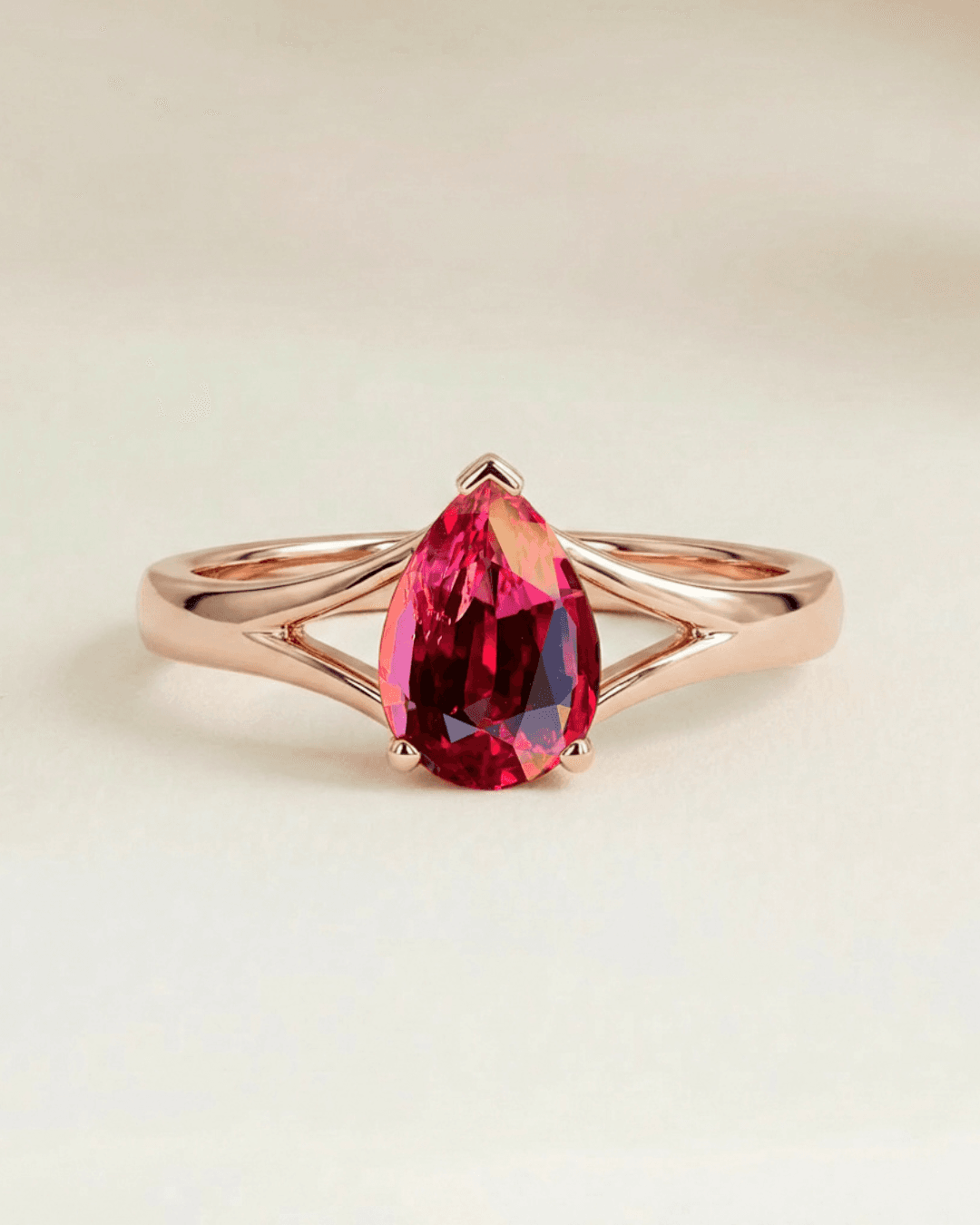 Bague d'anniversaire avec Spinelle Rouge