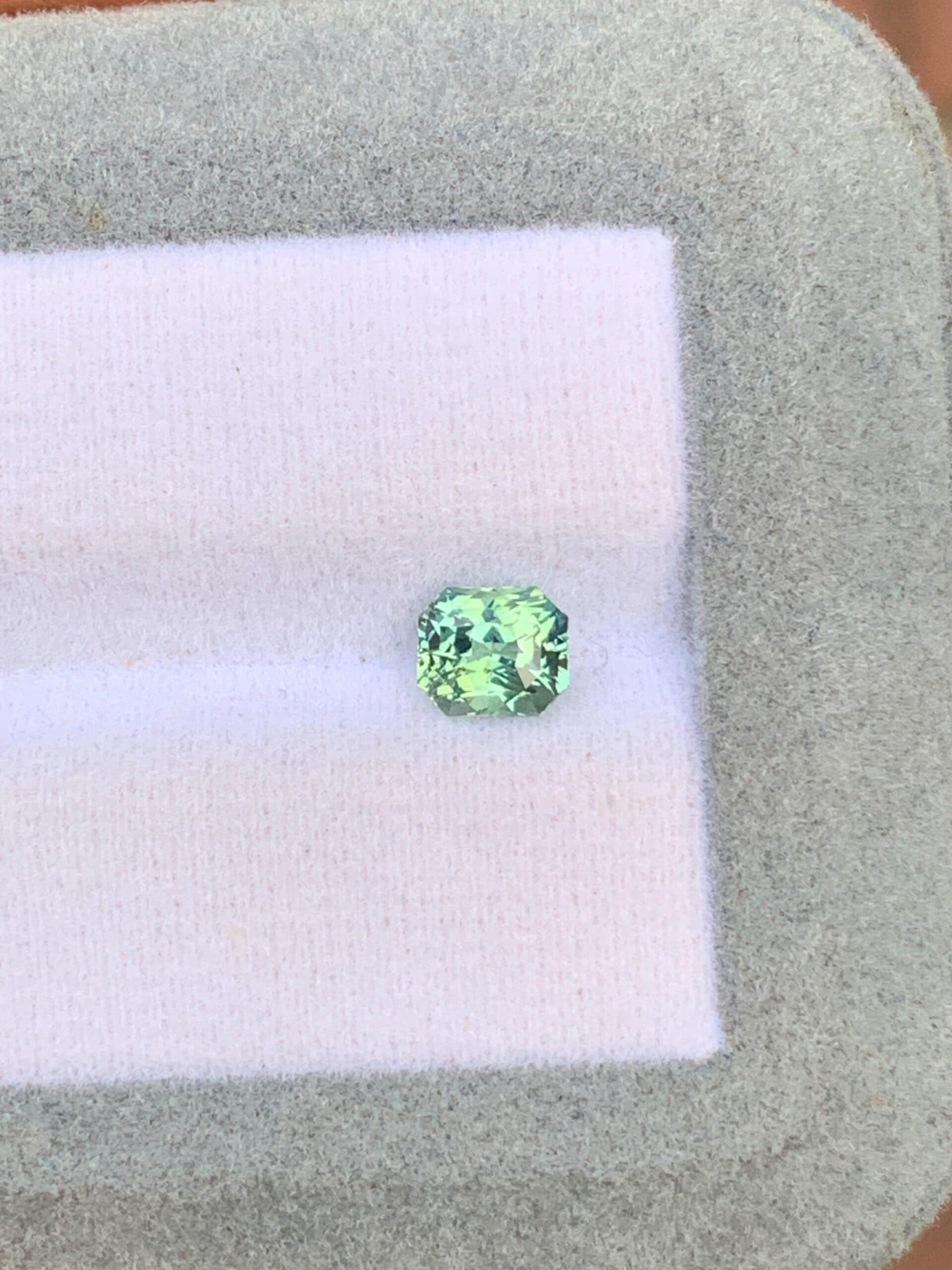 Bi-Color Sapphire Rectangle 1.20ct