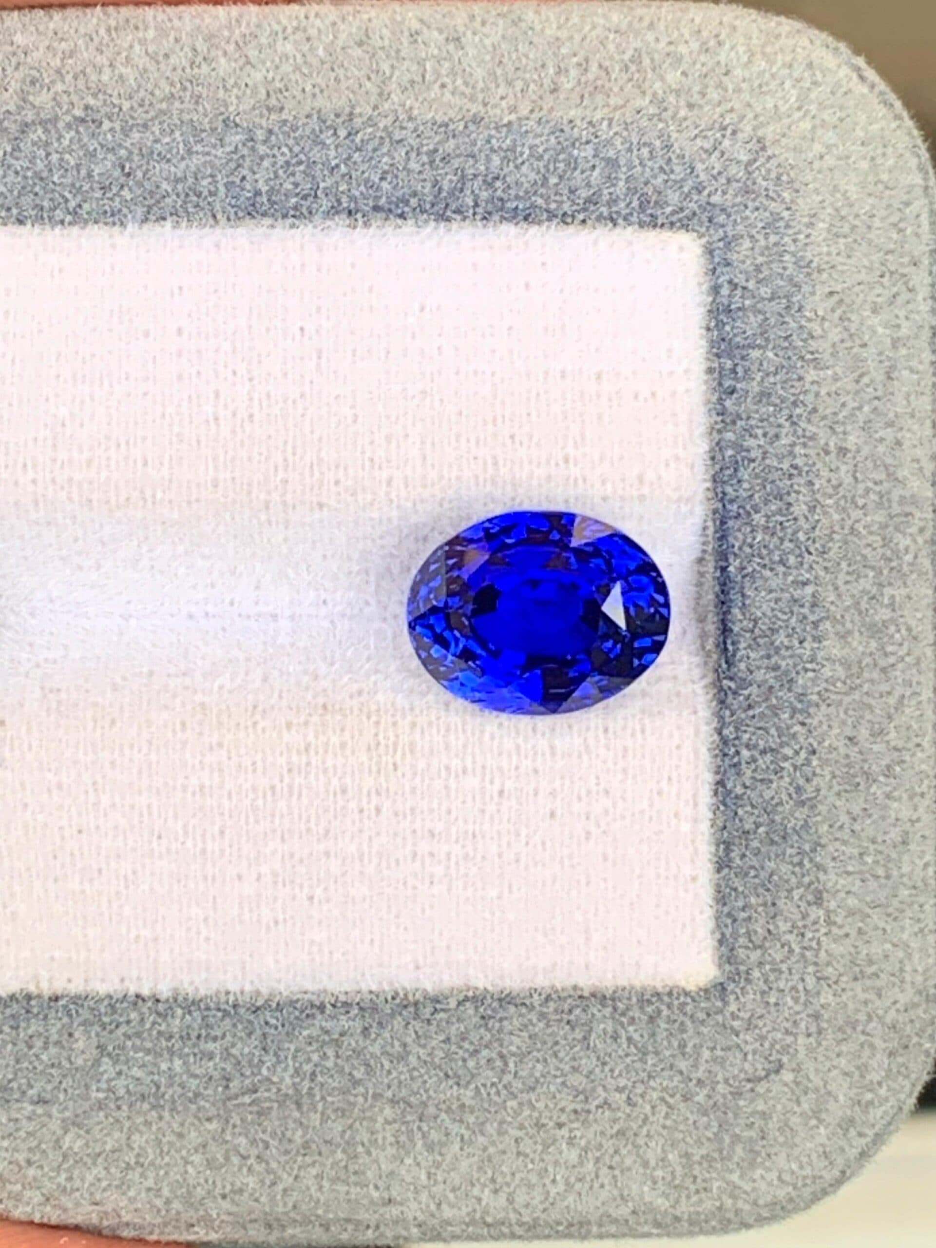 Blue Sapphire Oval 7.02ct