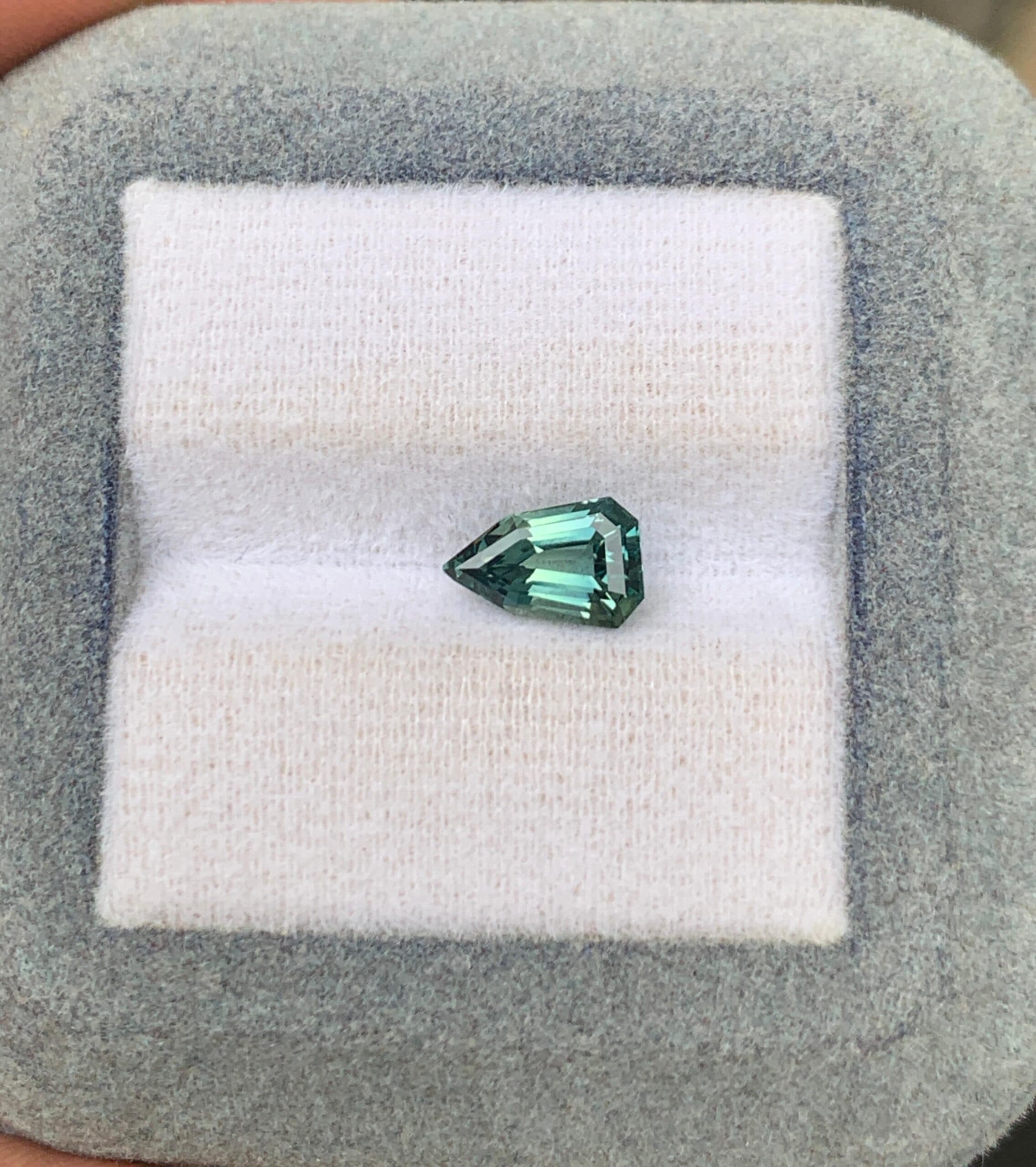 Zaffiro Teal Fancy da 1,60ct