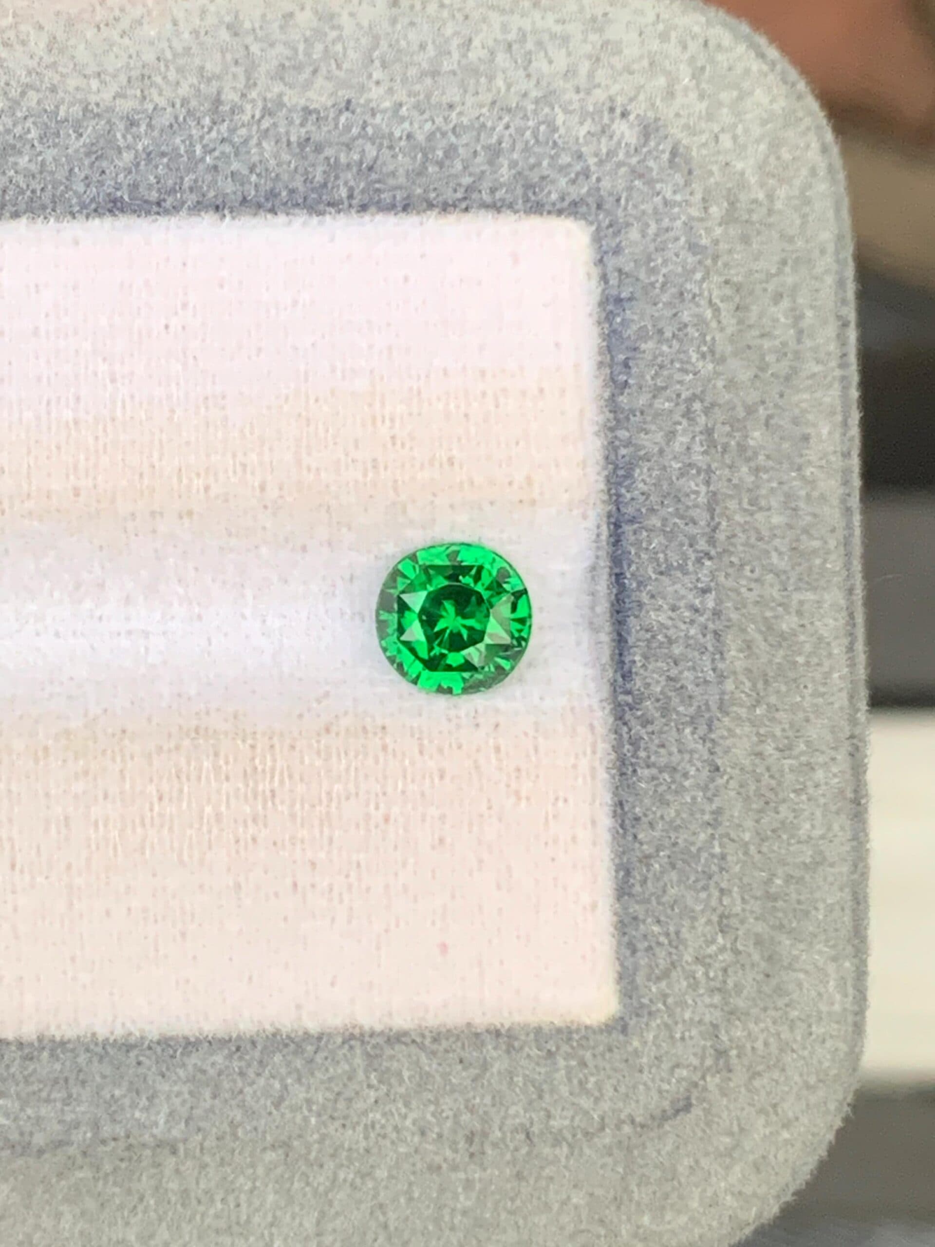 Round Garnet of 1.23ct