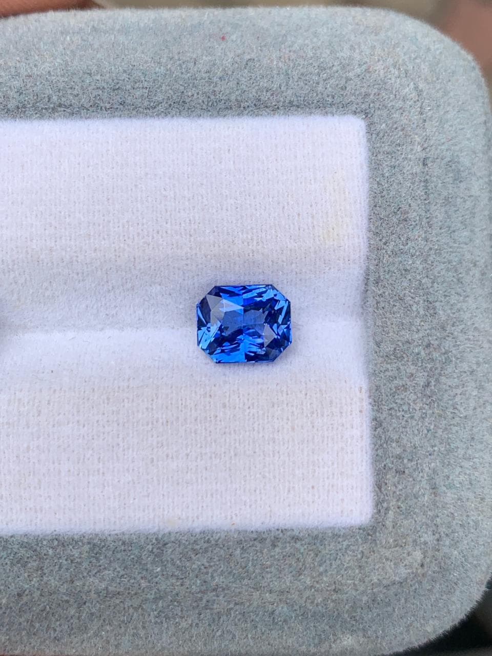 Blauer Saphir Radiant 2,01 ct — Erhitzt
