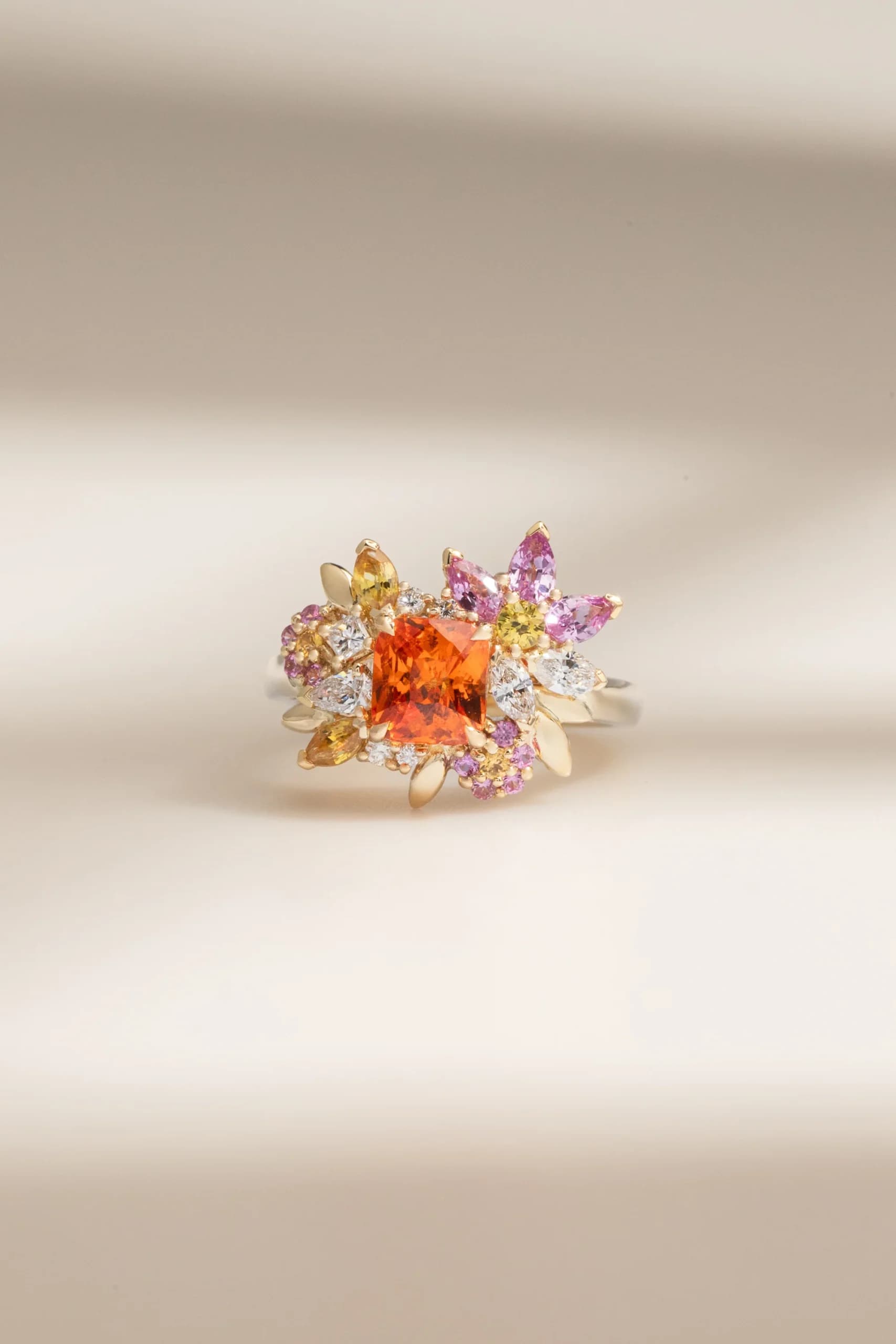 Bague de fiançailles avec Grenat Spessartite