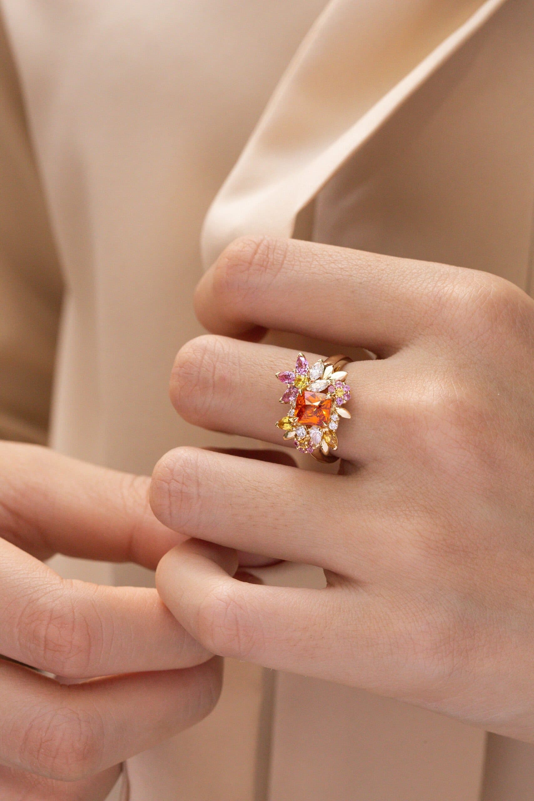 Bague de fiançailles avec Grenat Spessartite