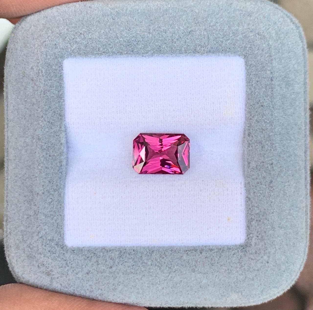 Malaya Garnet Radiant de 3,40ct