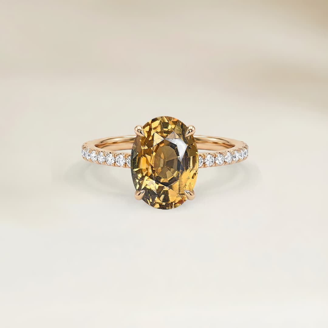 Solitär-Ring mit bikolorem Saphir, Oval, 2,15 ct