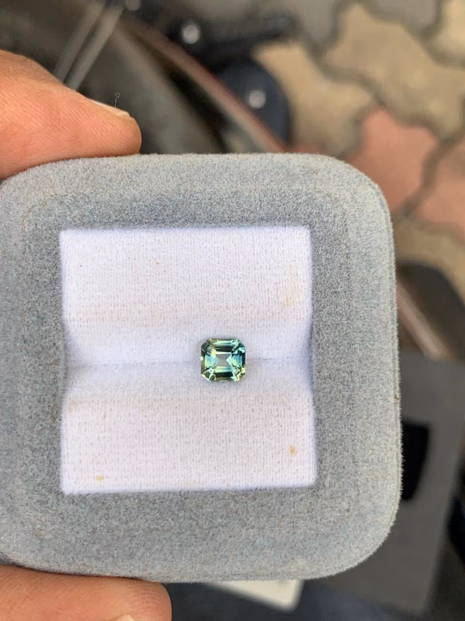 Zafiro Bicolor Rectángulo de 1,02 ct — Madagascar