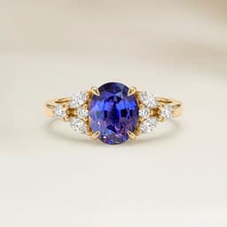 Ring Floral Violetter Saphir Oval 2,49ct