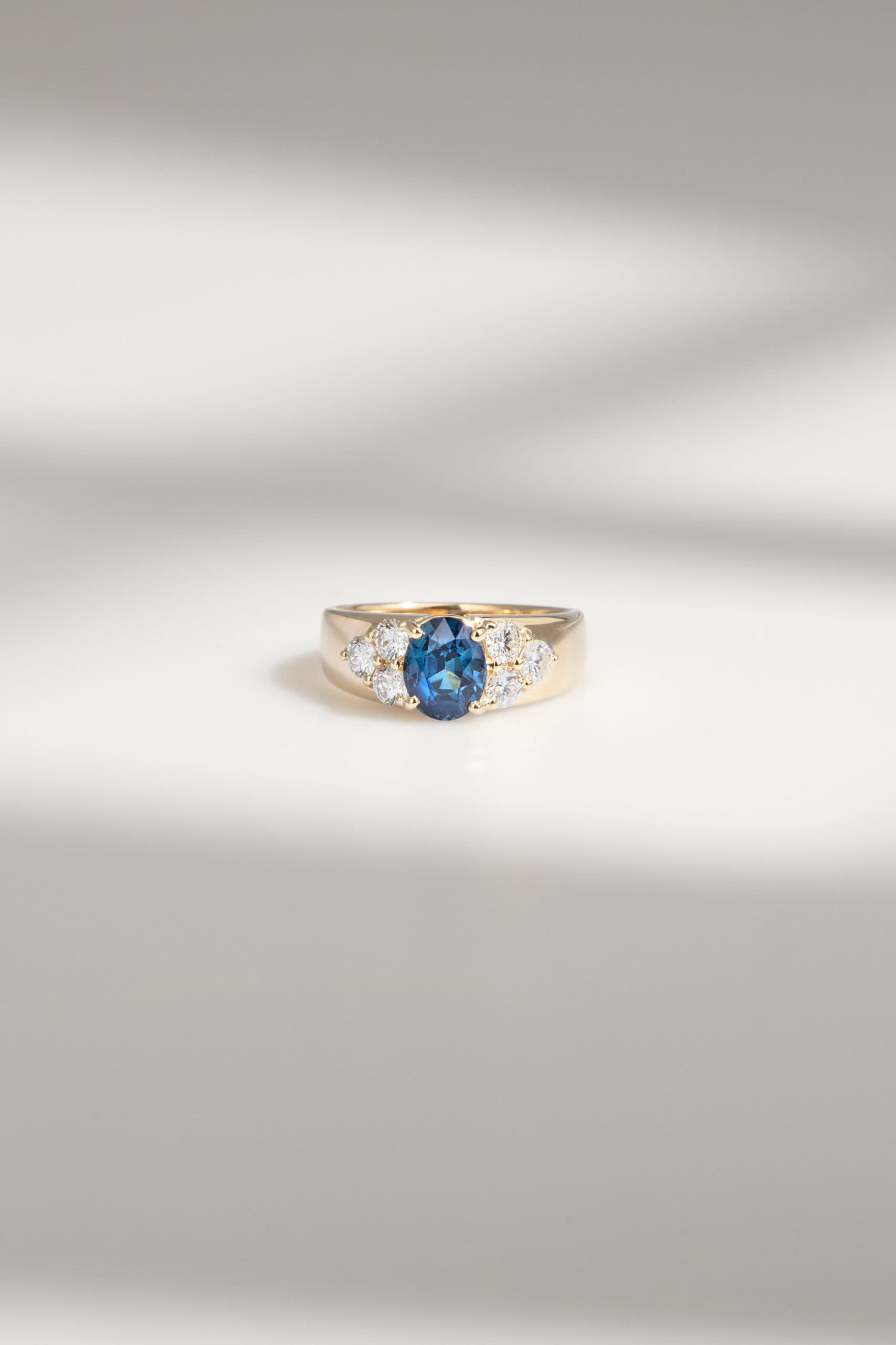 fiancailles bague saphir teal bleu moderne