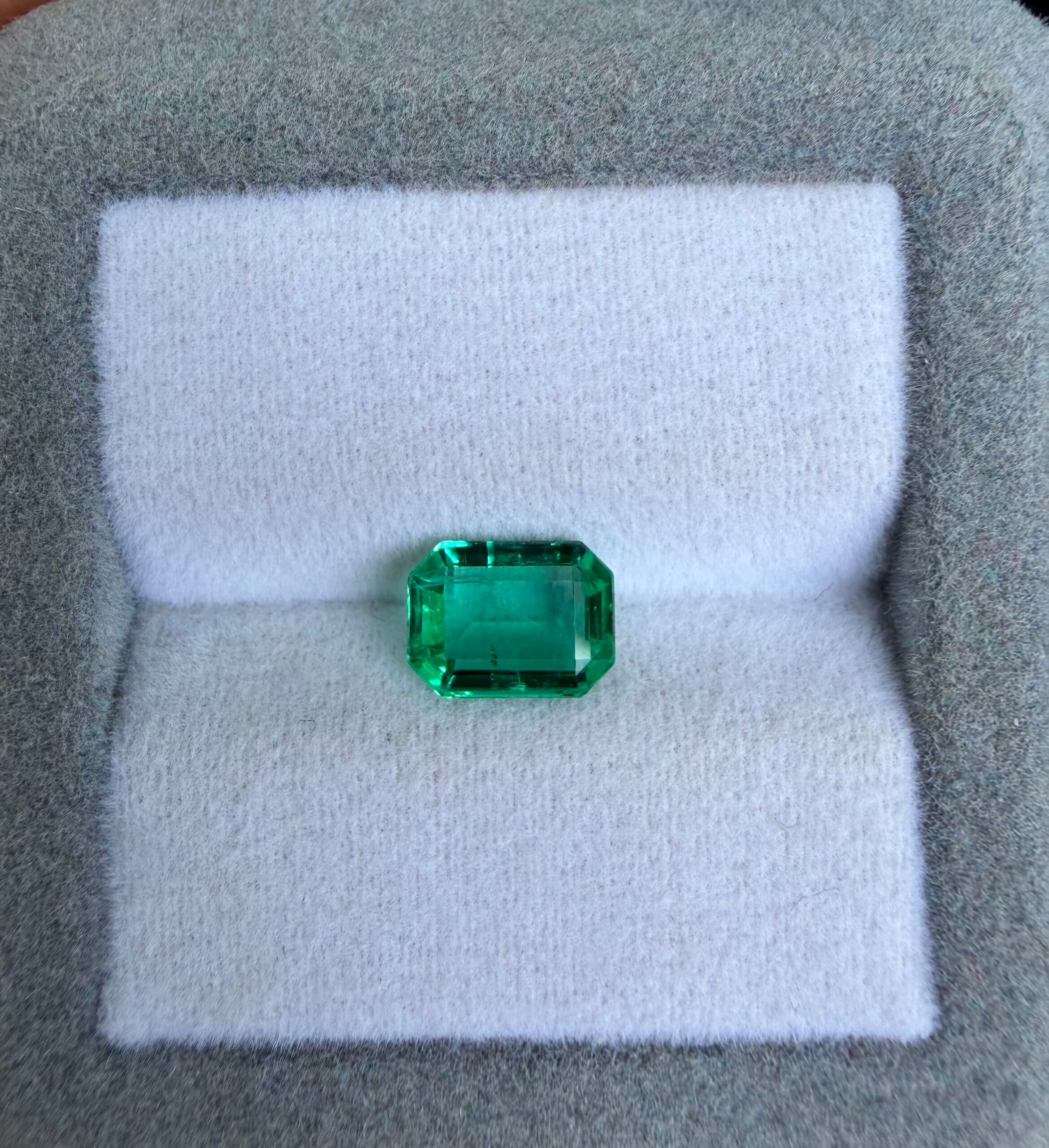 Zambian Emerald Rectangle 1.32ct