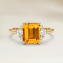 Shoulder-Set Ring Yellow Sapphire Rectangle 1.52ct