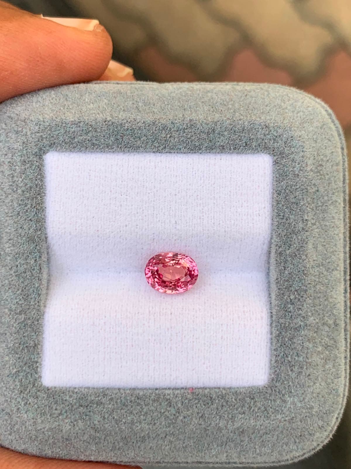 Saphir Padparadscha Ovale de 1,51ct — Madagascar, Chauffé (2)