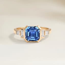 Bague Art Deco Saphir Bleu Rectangle de 1,65ct
