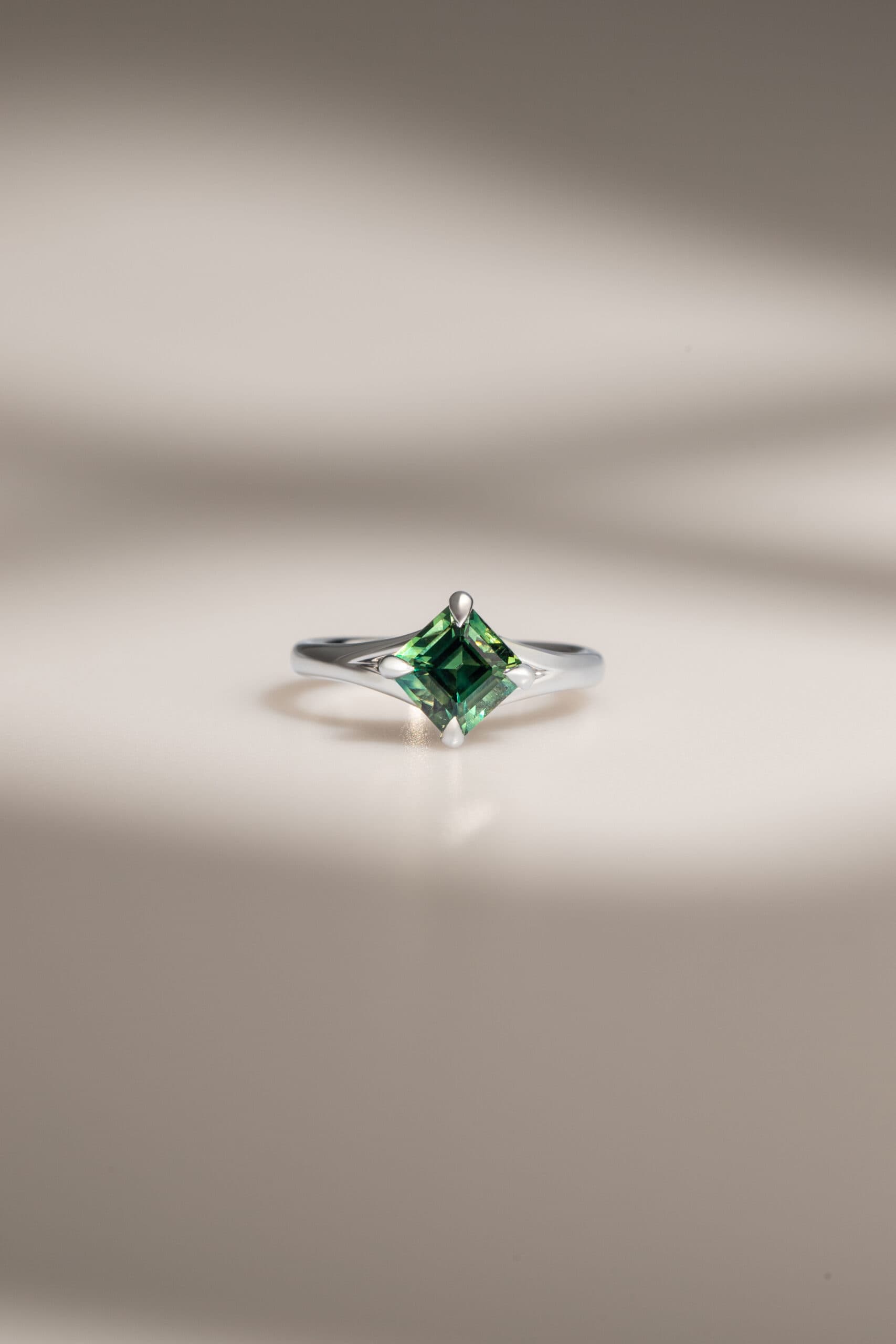 saphir teal platine solitaire bonnot paris