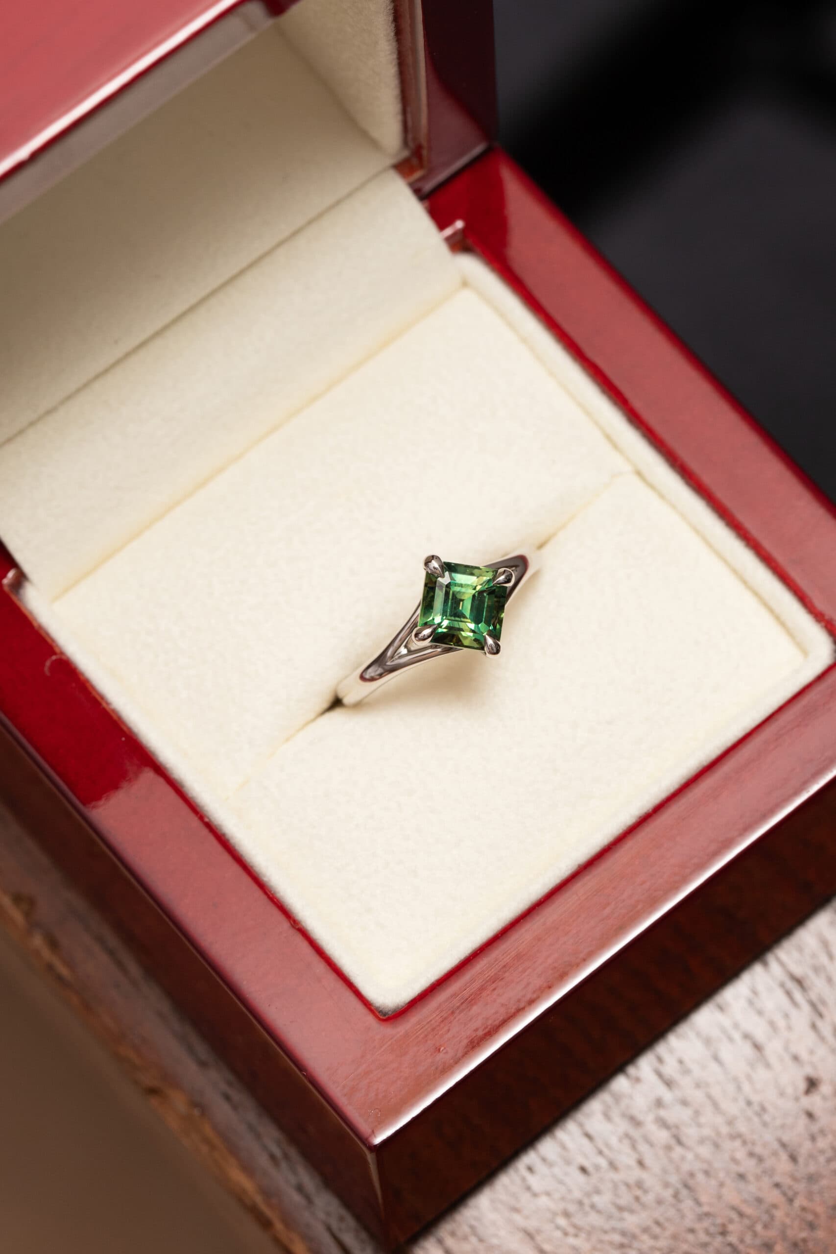saphir teal platine solitaire bonnot paris