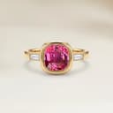 Bague Epaulé Spinelle Rose Coussin de 1,22ct