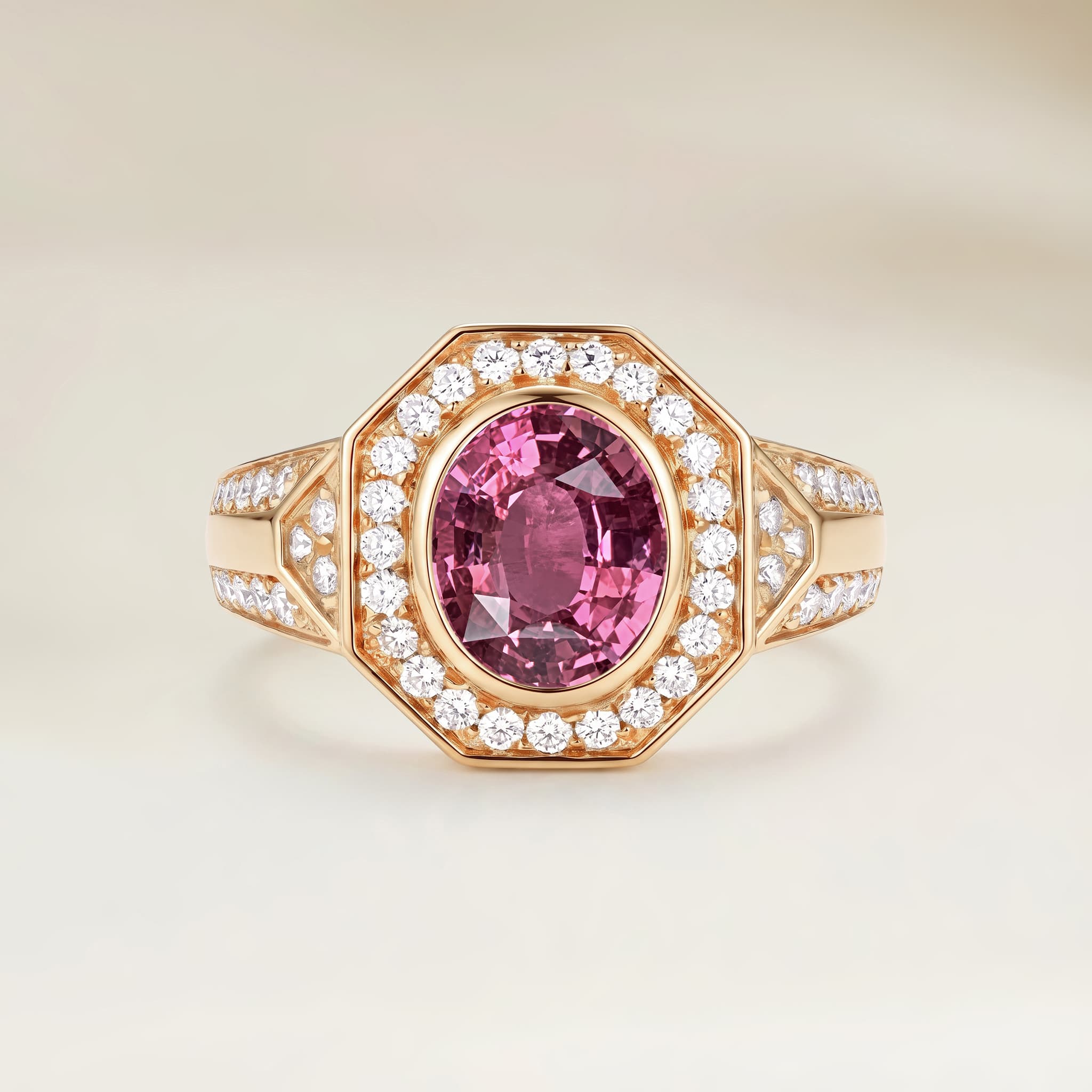 Bague Art Deco Saphir Padparadscha Ovale de 1,02ct